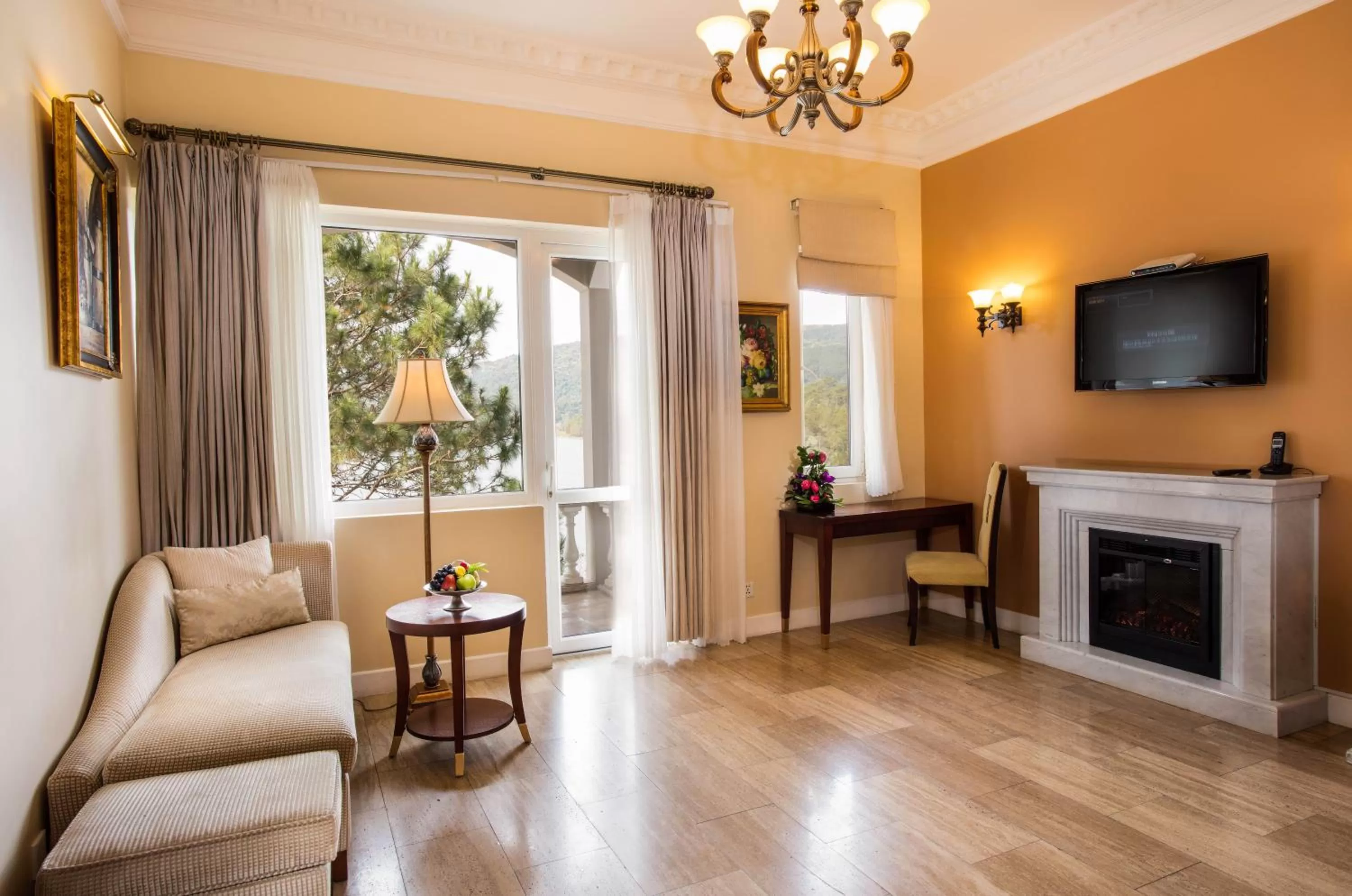 Living room in Dalat Edensee Lake Resort & Spa