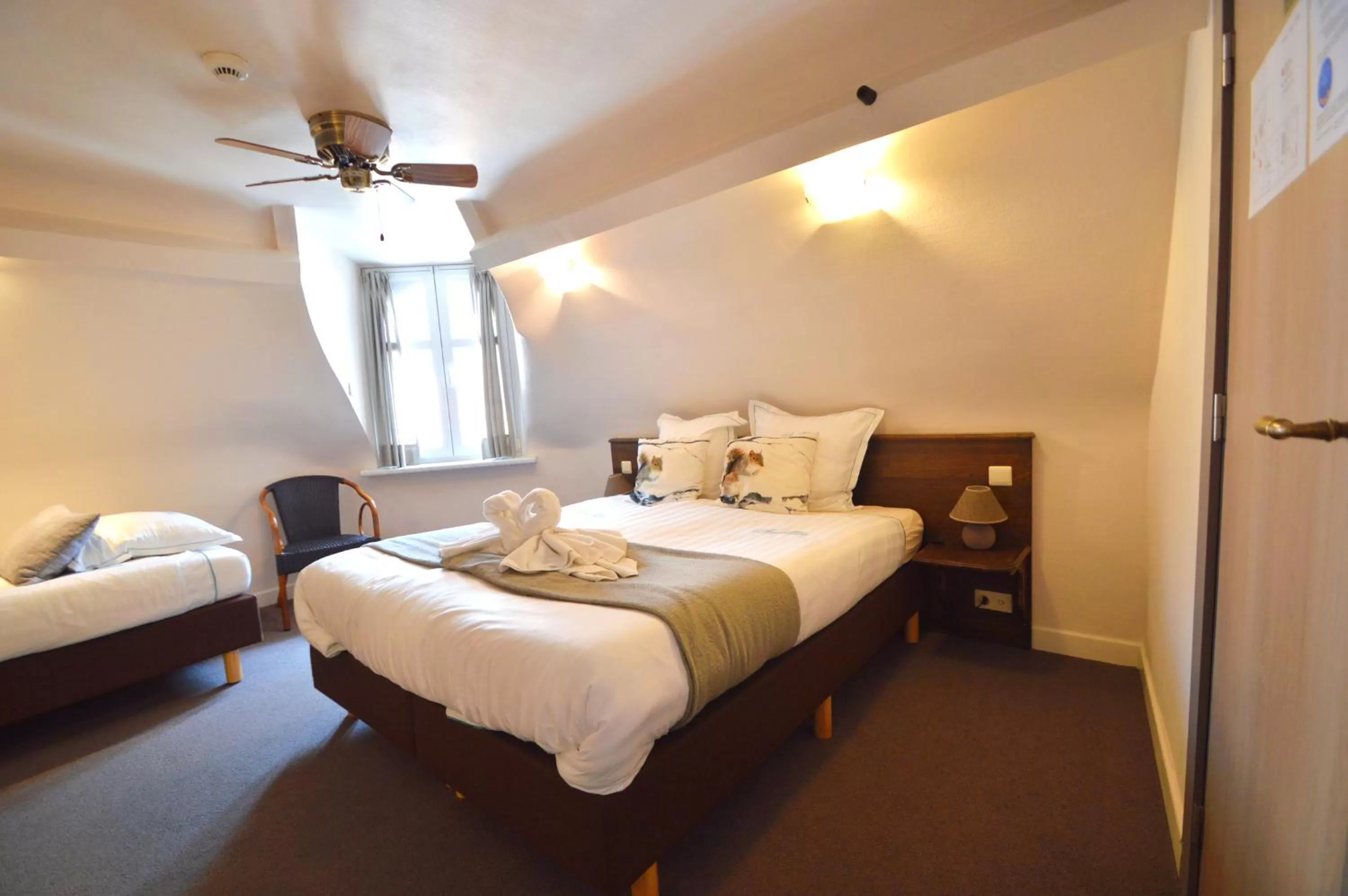 Bed in Hotel Ambrosia