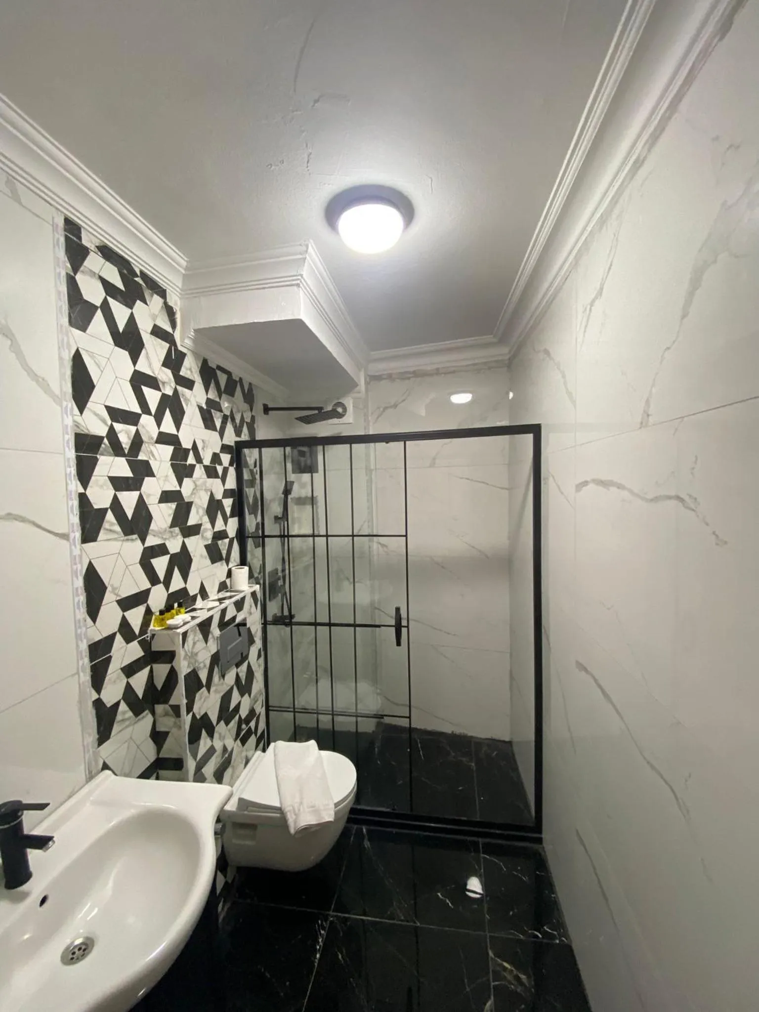 Aruna Boutique Hotel