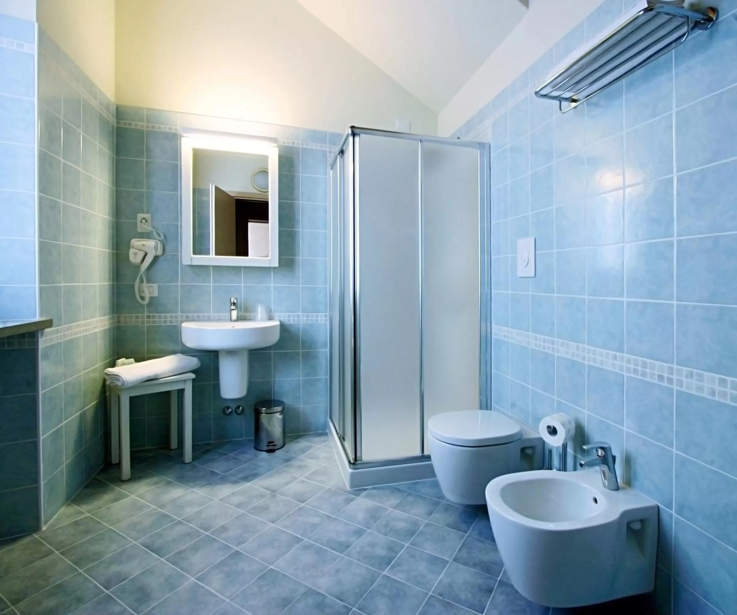 Shower in Hotel Villa Borghesi