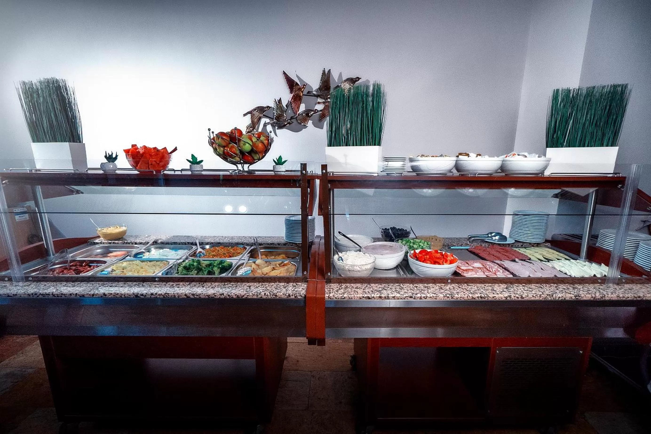 Breakfast in Hotel TISA