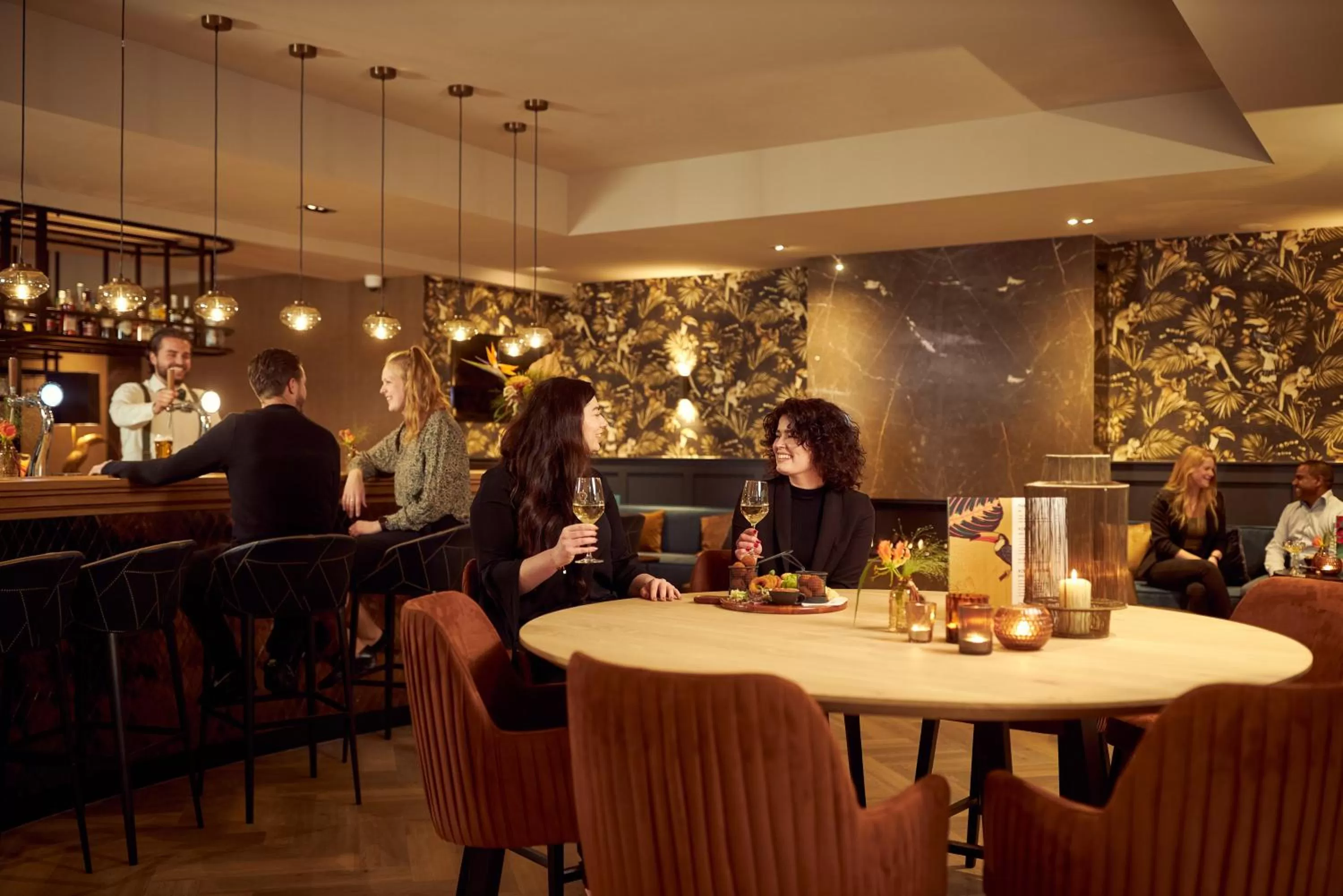 Lounge or bar in Van der Valk Hotel Groningen Zuidbroek