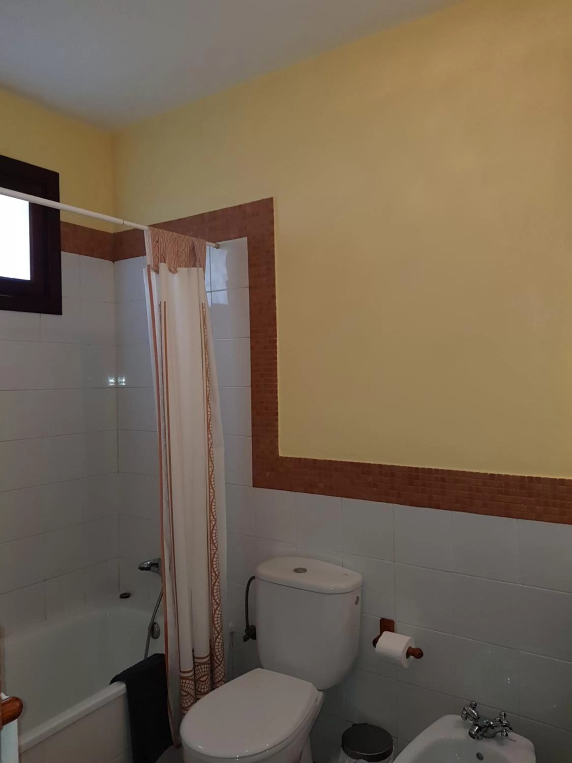 Bathroom in Hotel Rural La Raya 1866