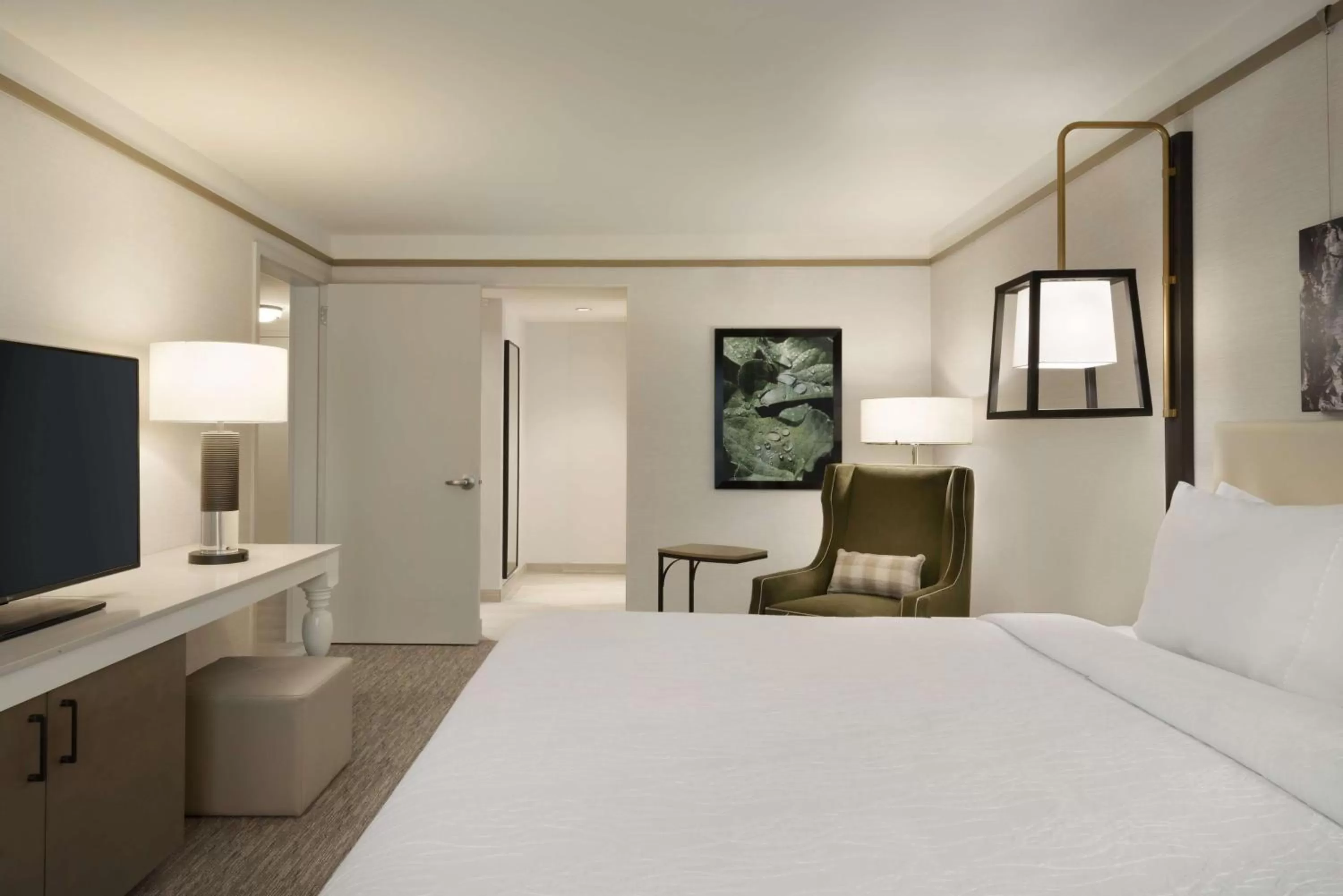 Bed in Hilton Garden Inn Newtown Square Radnor