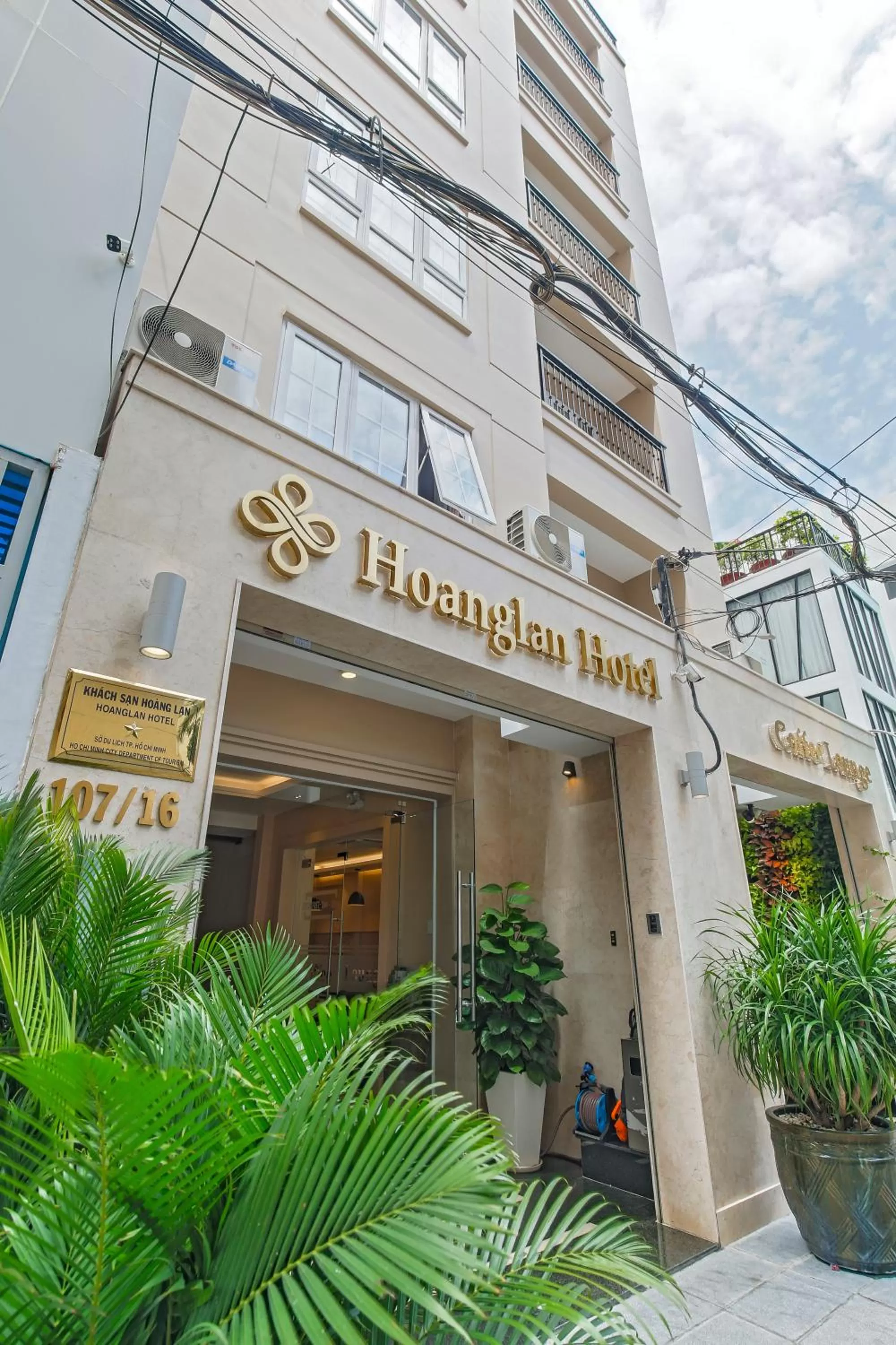 Property building in Hoang Lan Hotel