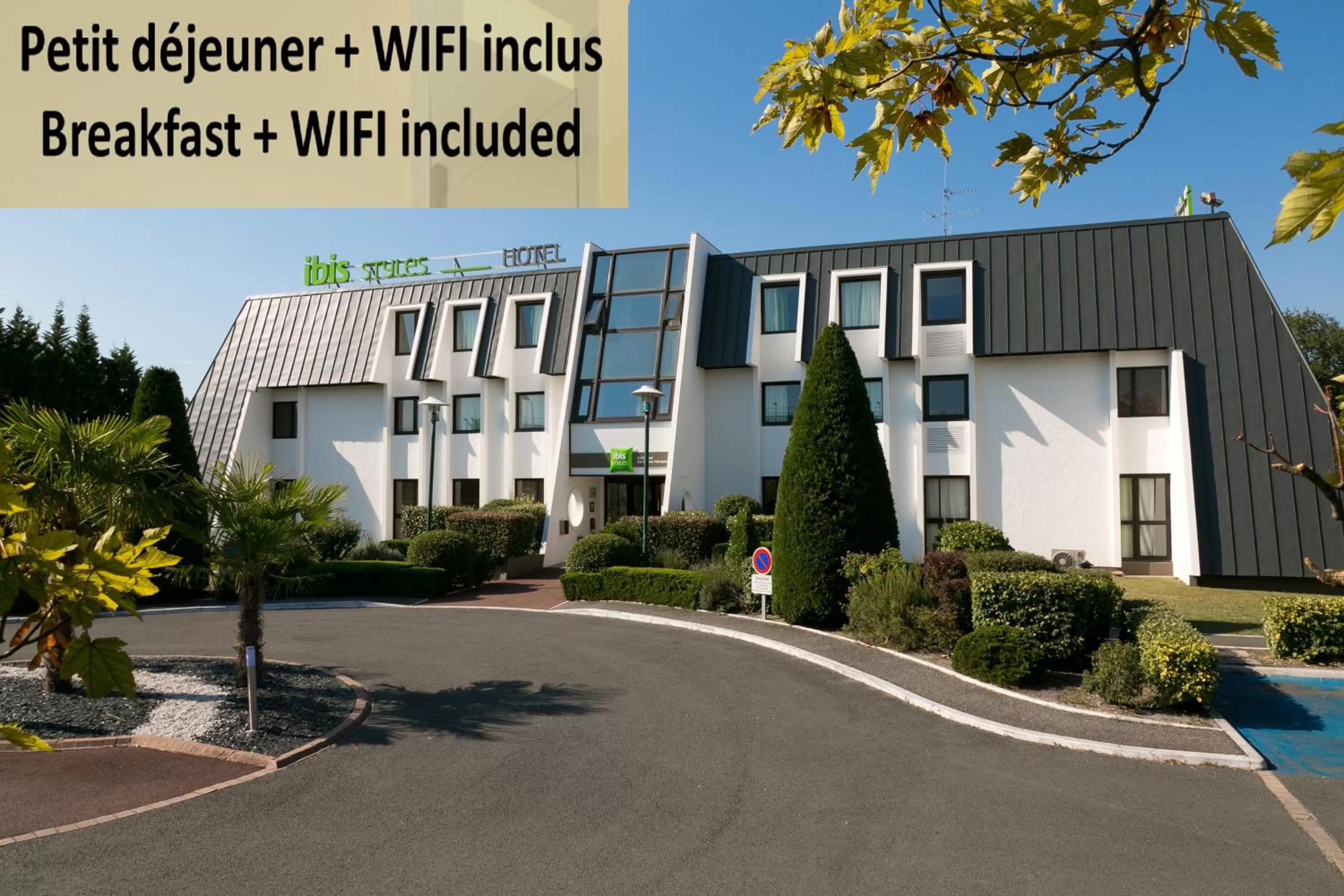 Property building in ibis Styles Bordeaux Aéroport