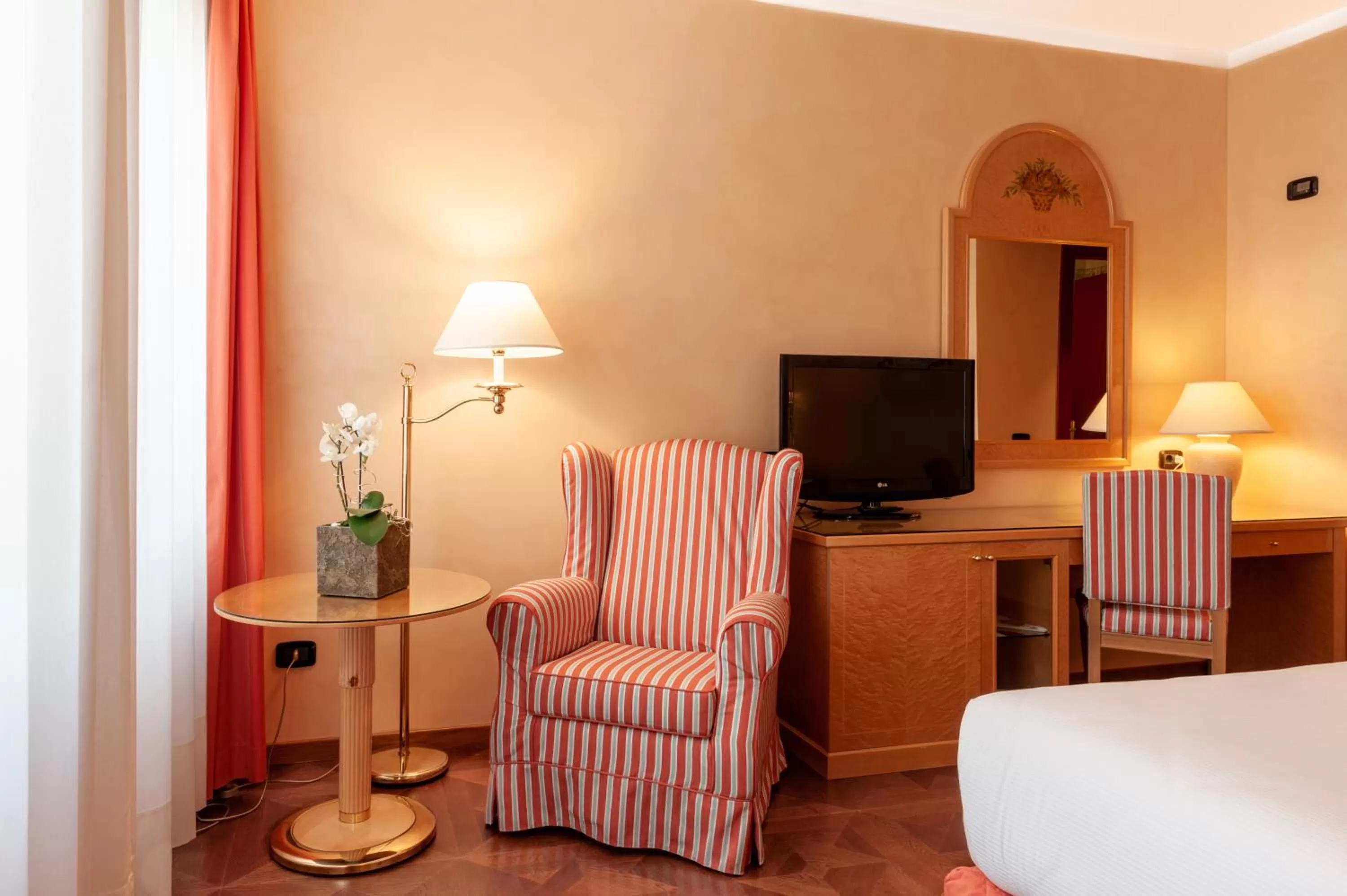 TV and multimedia, Bed in Agora' Palace Hotel