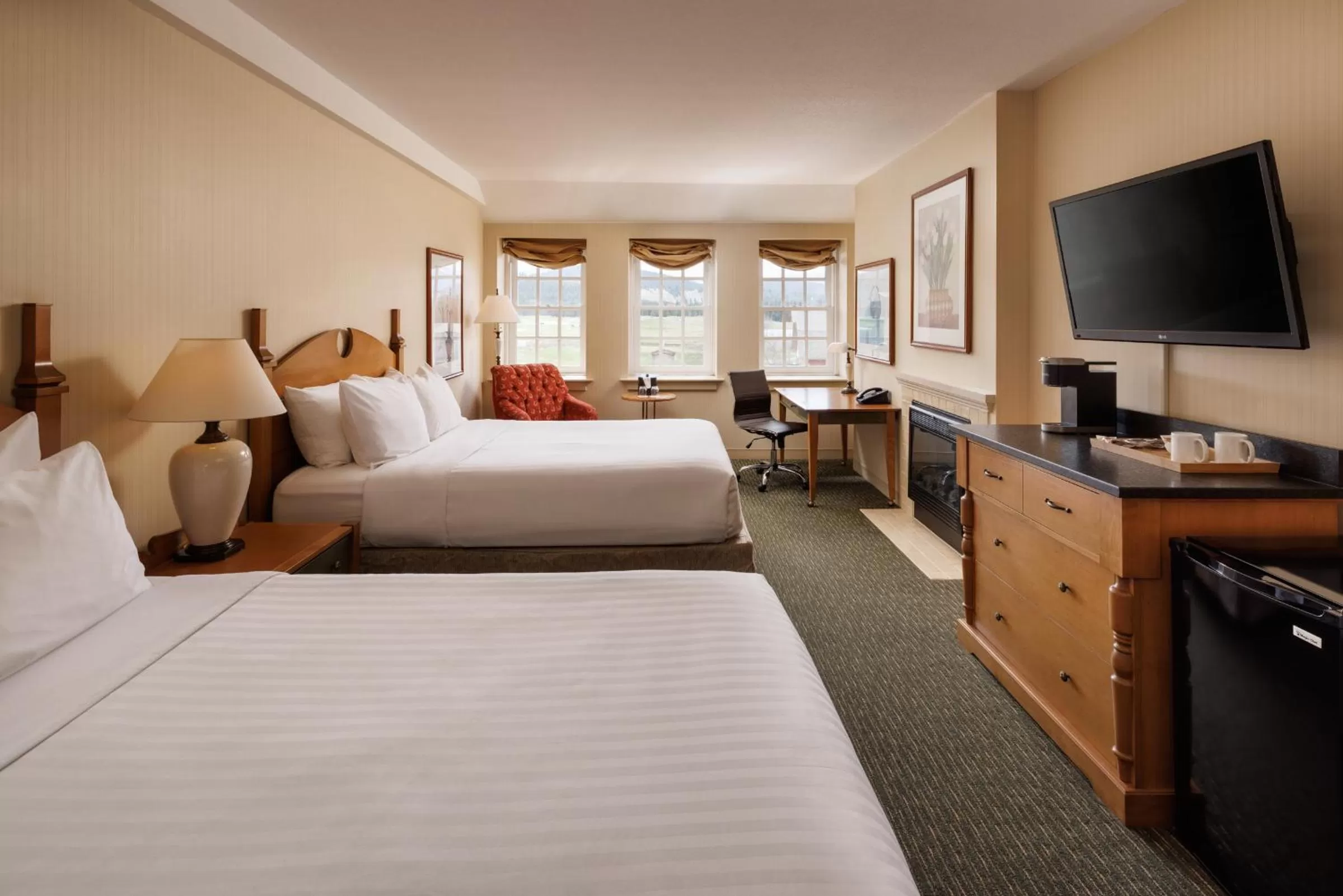 Bed in St. Eugene Golf Resort & Casino