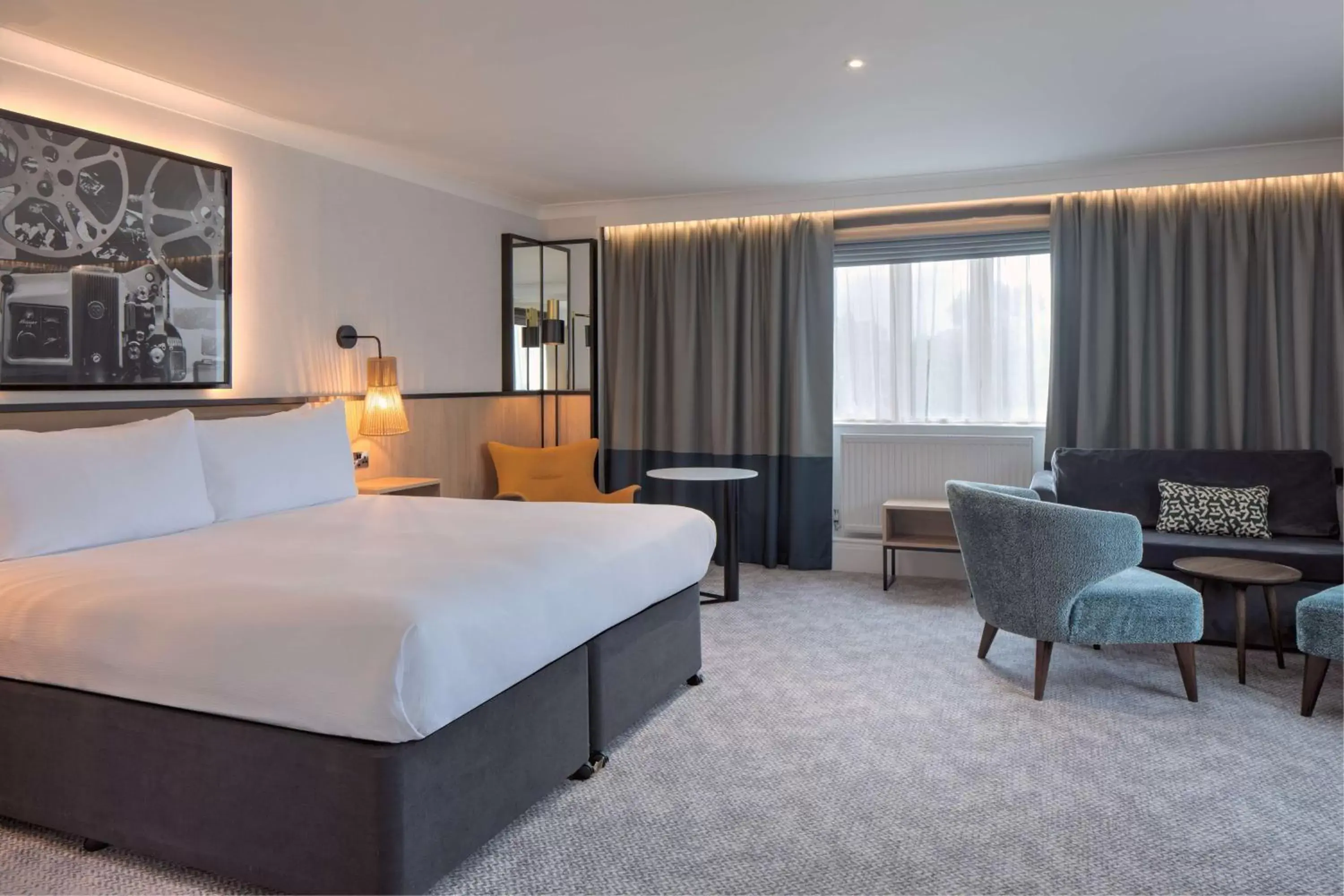 Junior Suite in DoubleTree by Hilton London Elstree Junior Suite in DoubleTree by Hilton London Elstree