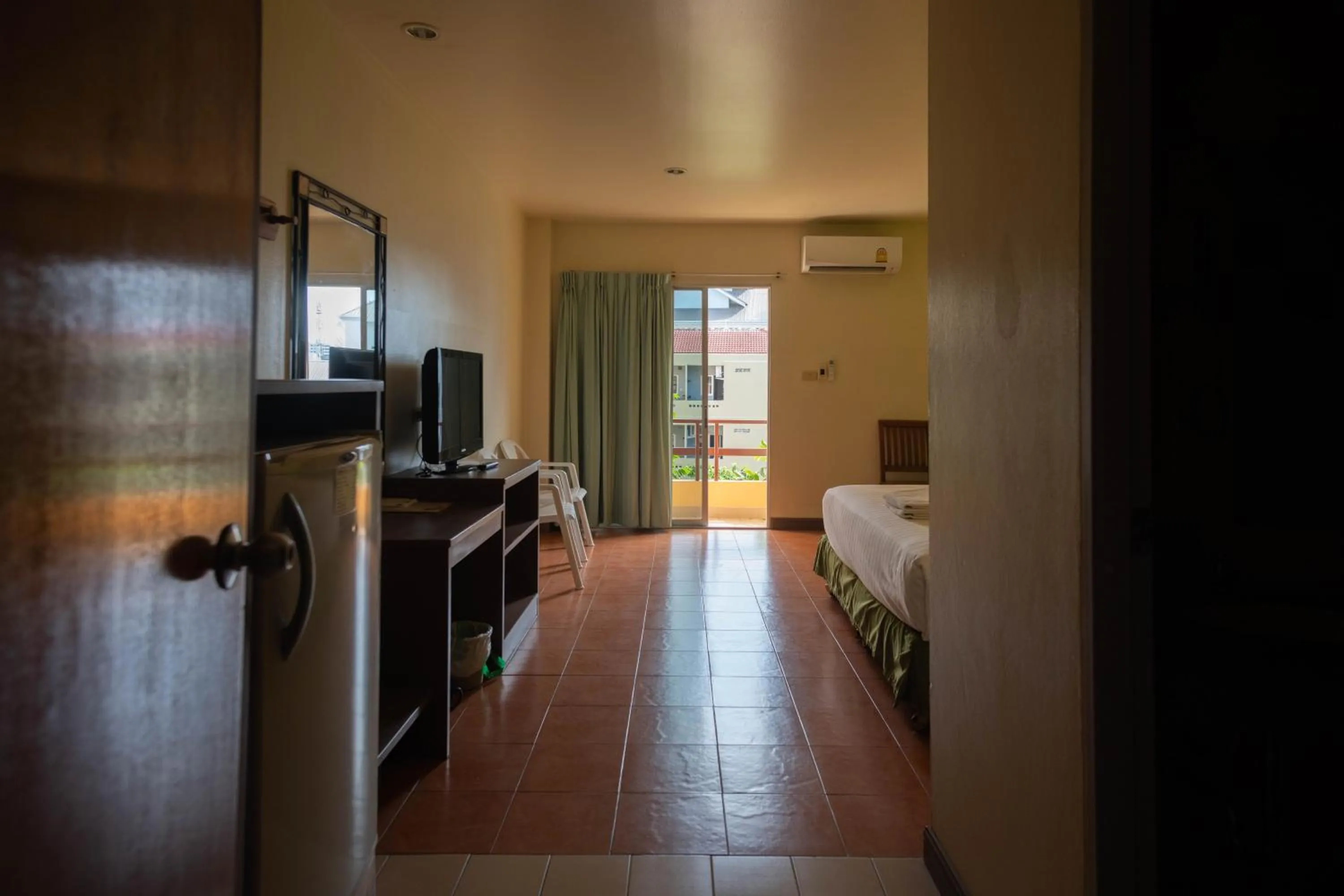 Bedroom, Bed in Opey De Place