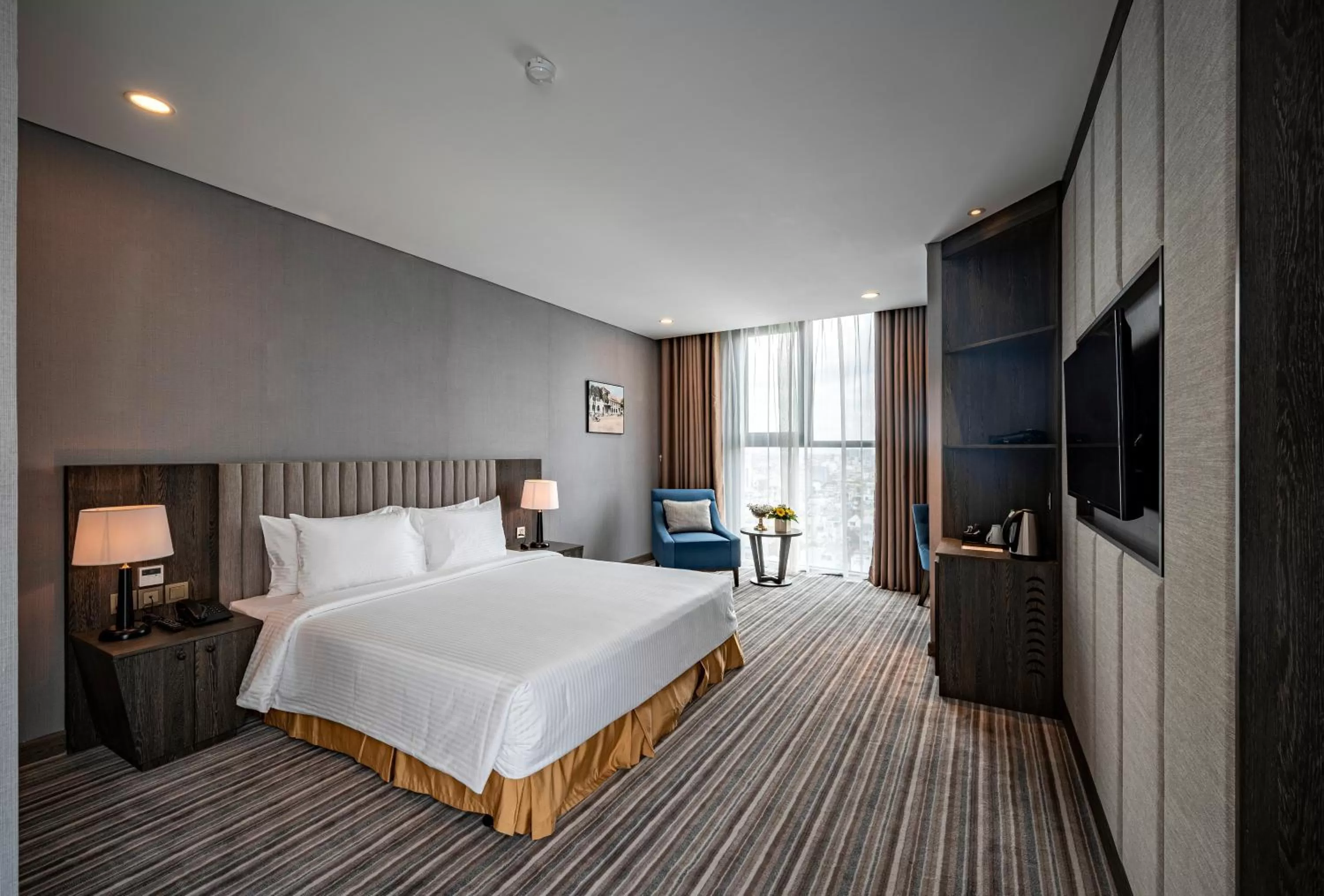 TV and multimedia, Bed in Muong Thanh Luxury Saigon Hotel