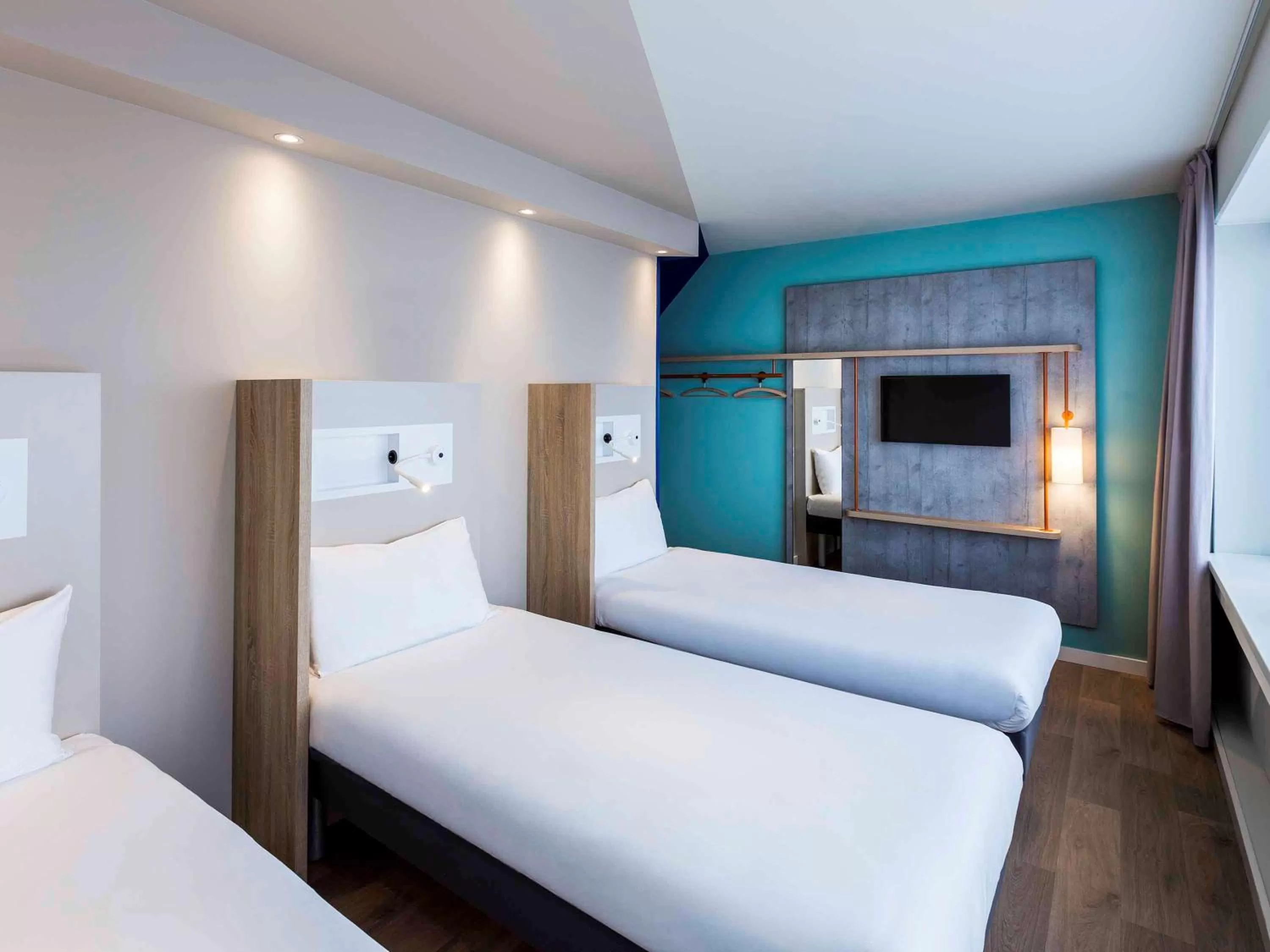 Photo of the whole room, Bed in ibis budget Amsterdam City South