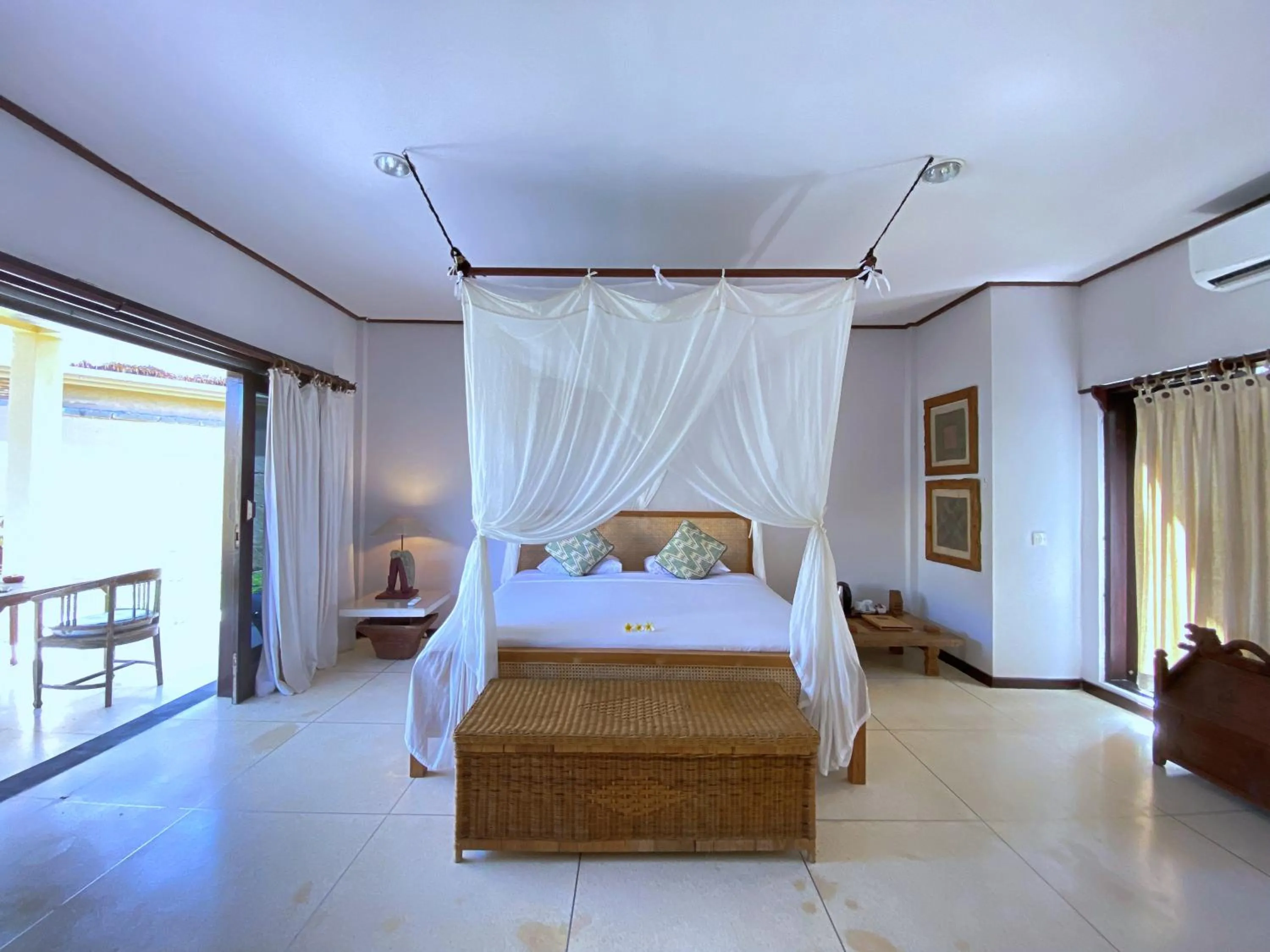 Bed in Visakha Sanur by Puri Signatures