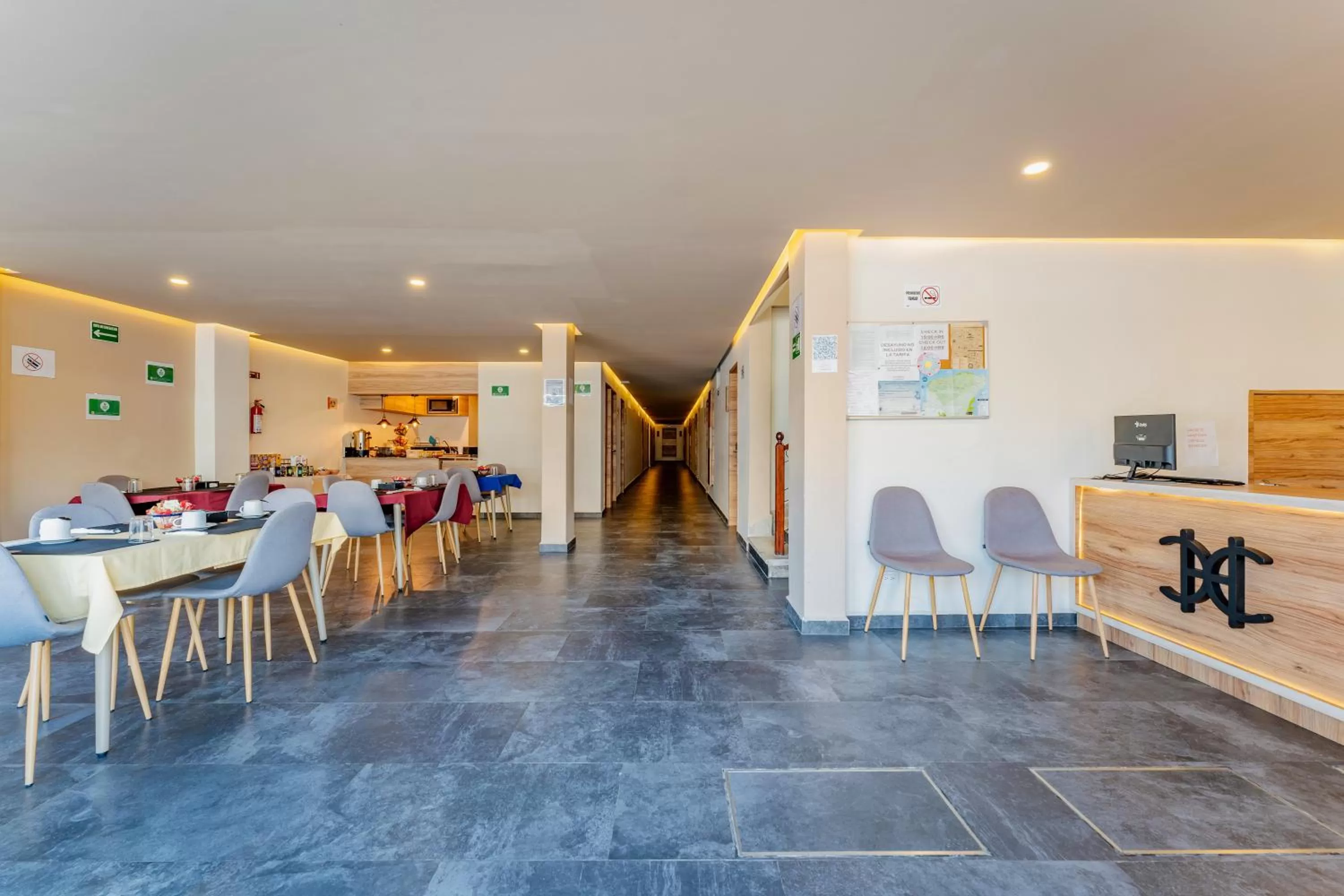 Lobby or reception in Hotel Central Merida by Kavia