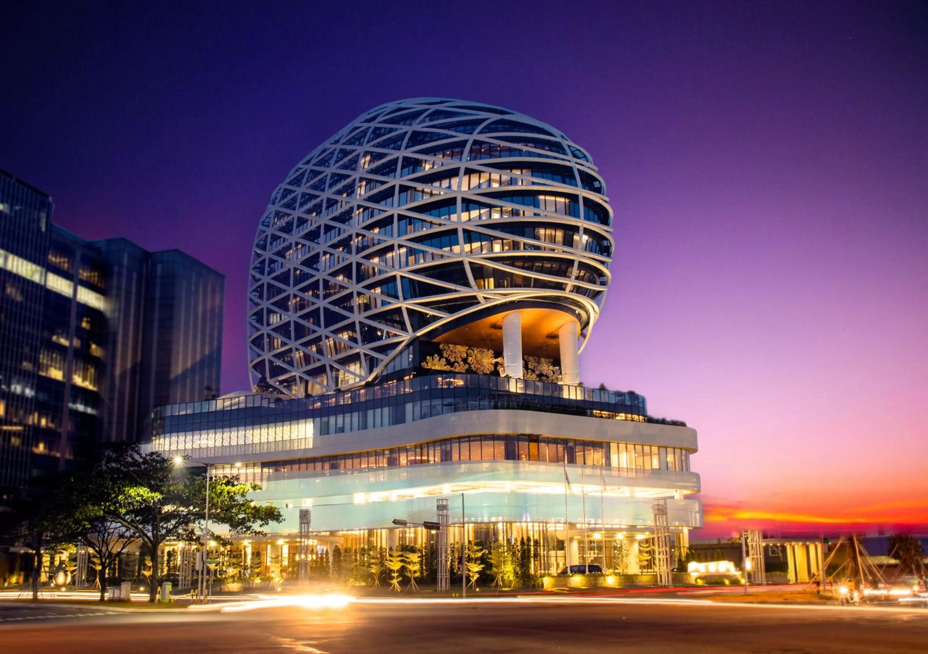 Facade/entrance in JHL Solitaire Gading Serpong