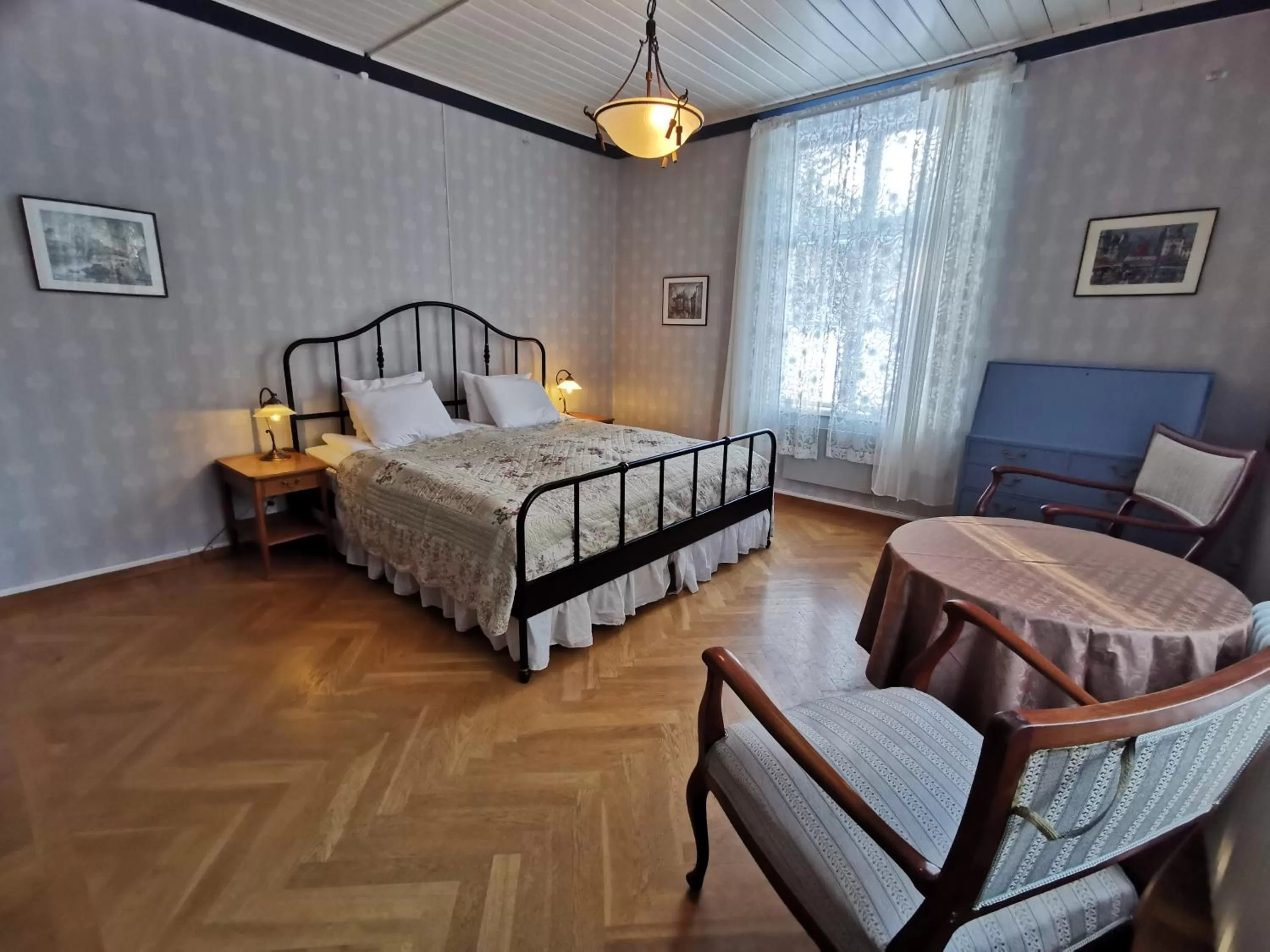 Bed in Ulfshyttans Herrgård