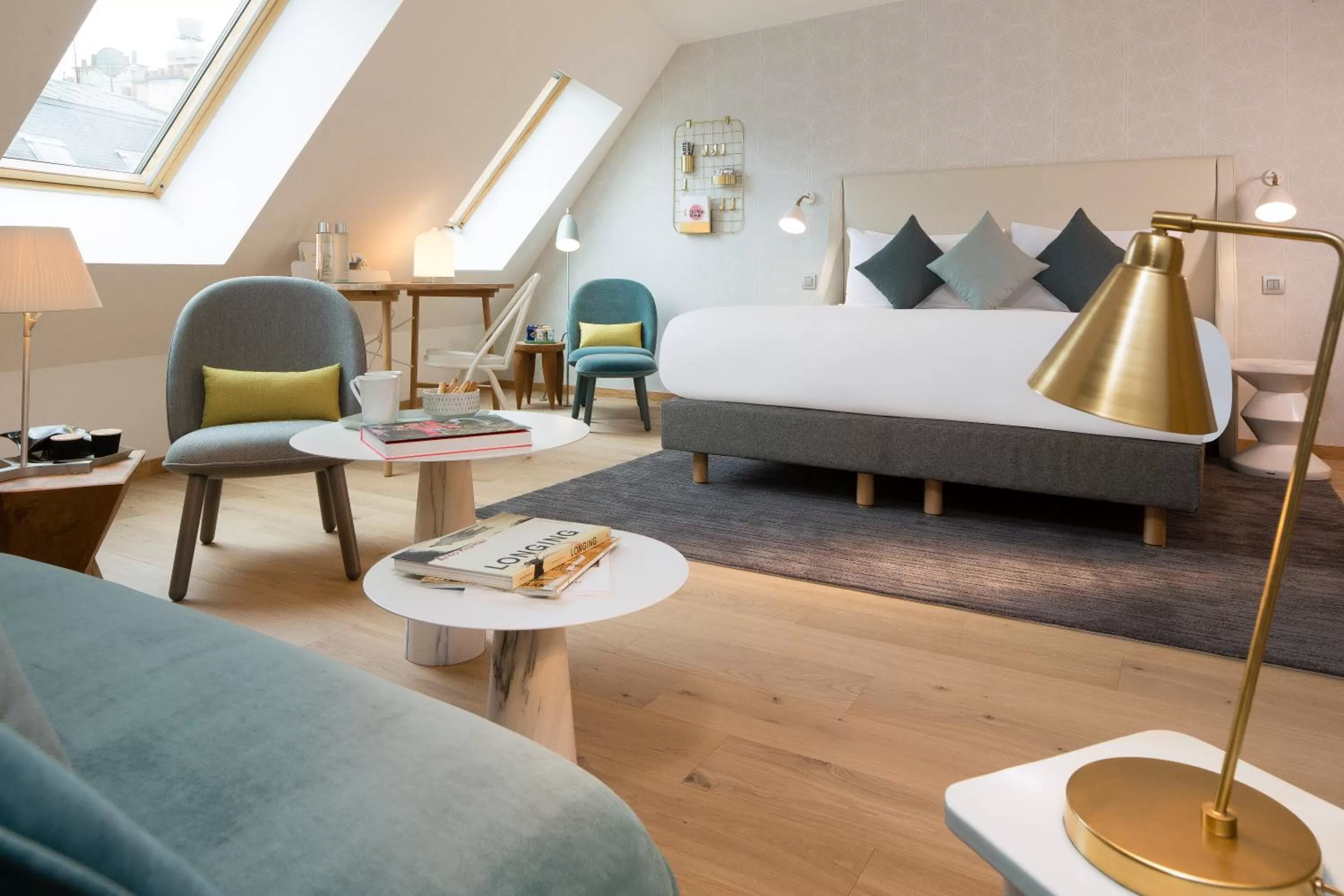 Junior Suite in Drawing Hotel