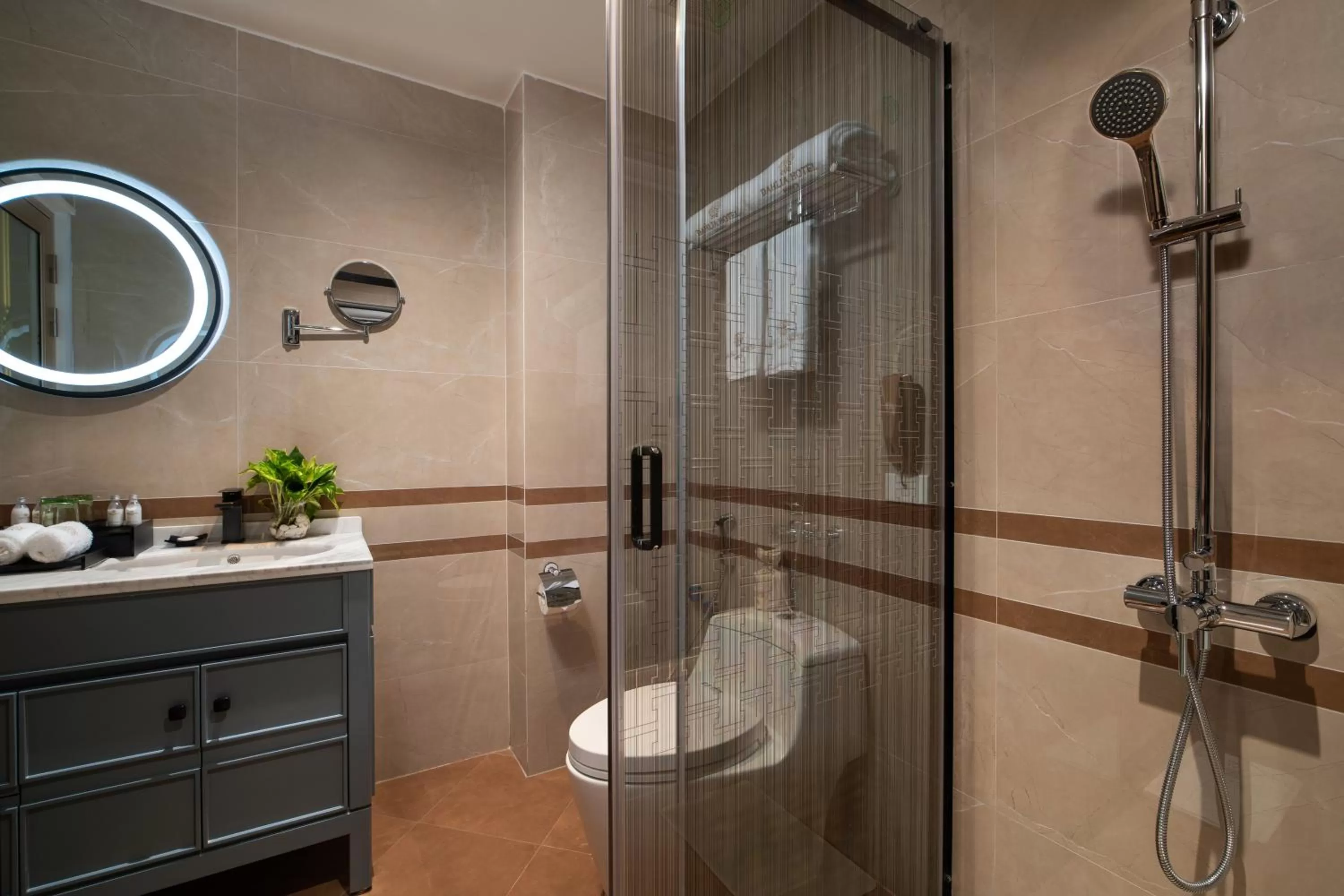 Bathroom in Hanoi Fiesta Central Hotel and Spa