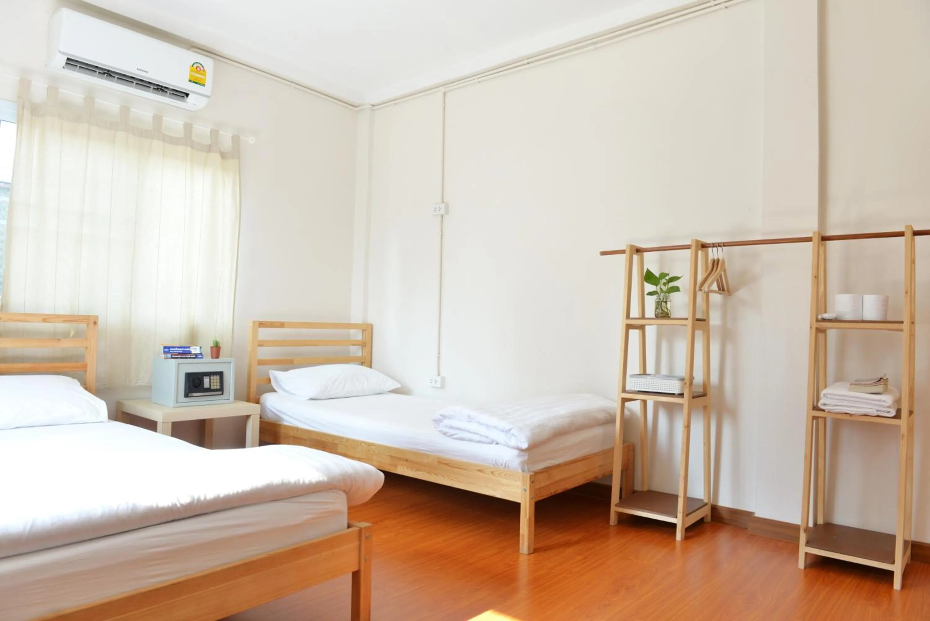 Bedroom, Bed in PanPan Hostel