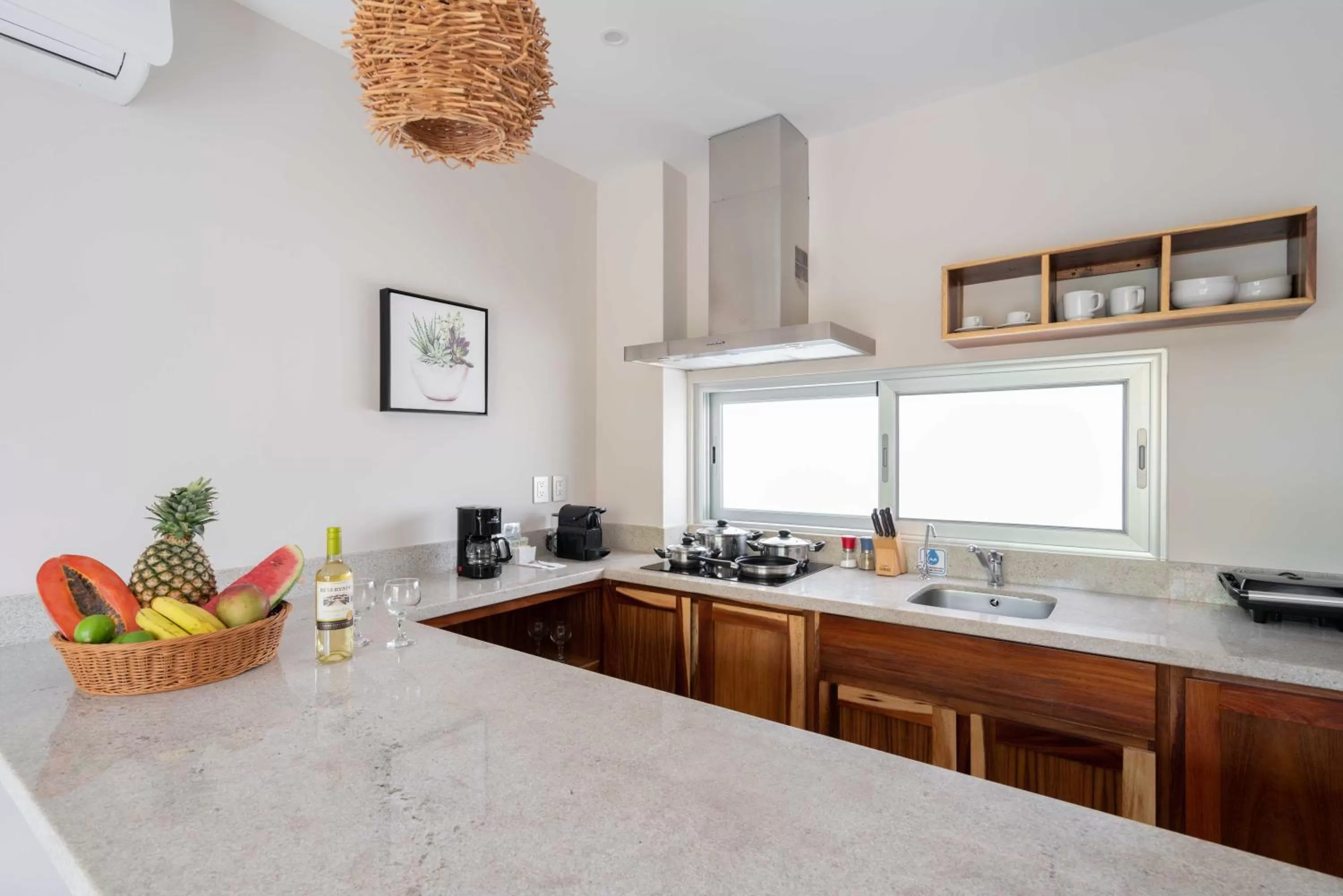 Kitchen or kitchenette in Valhalla Residences by Biwa