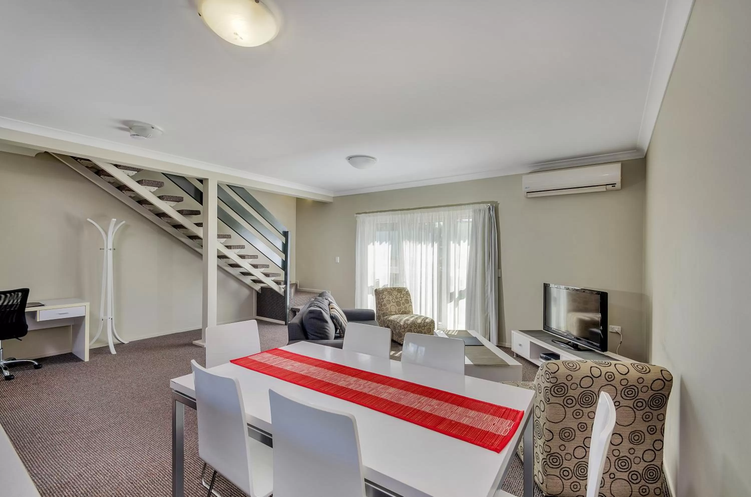 Living room in Coachmans Inn Warwick