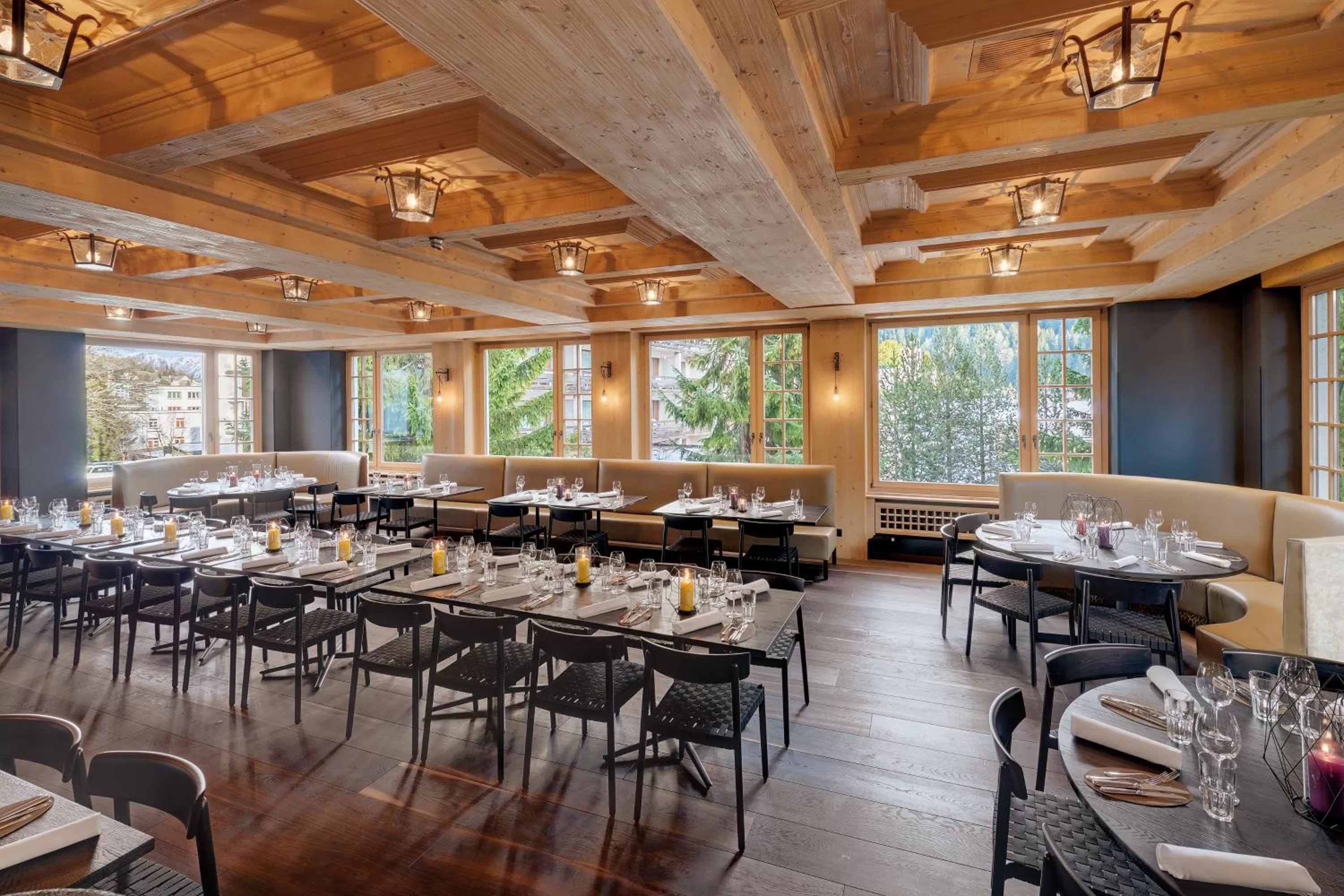 Restaurant/places to eat in Morosani Posthotel