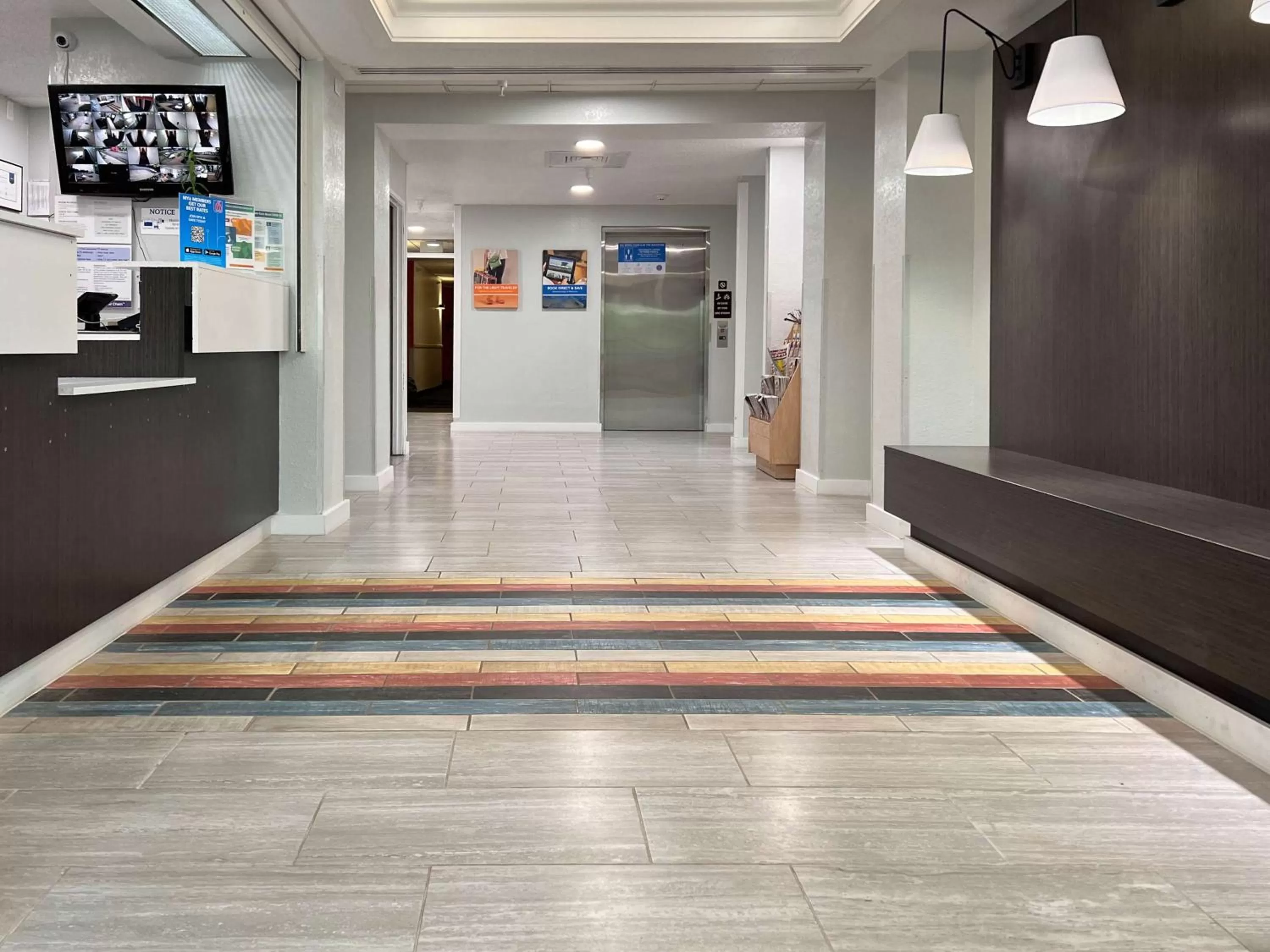 Lobby or reception in Motel 6-Springfield, IL I-55 I-72