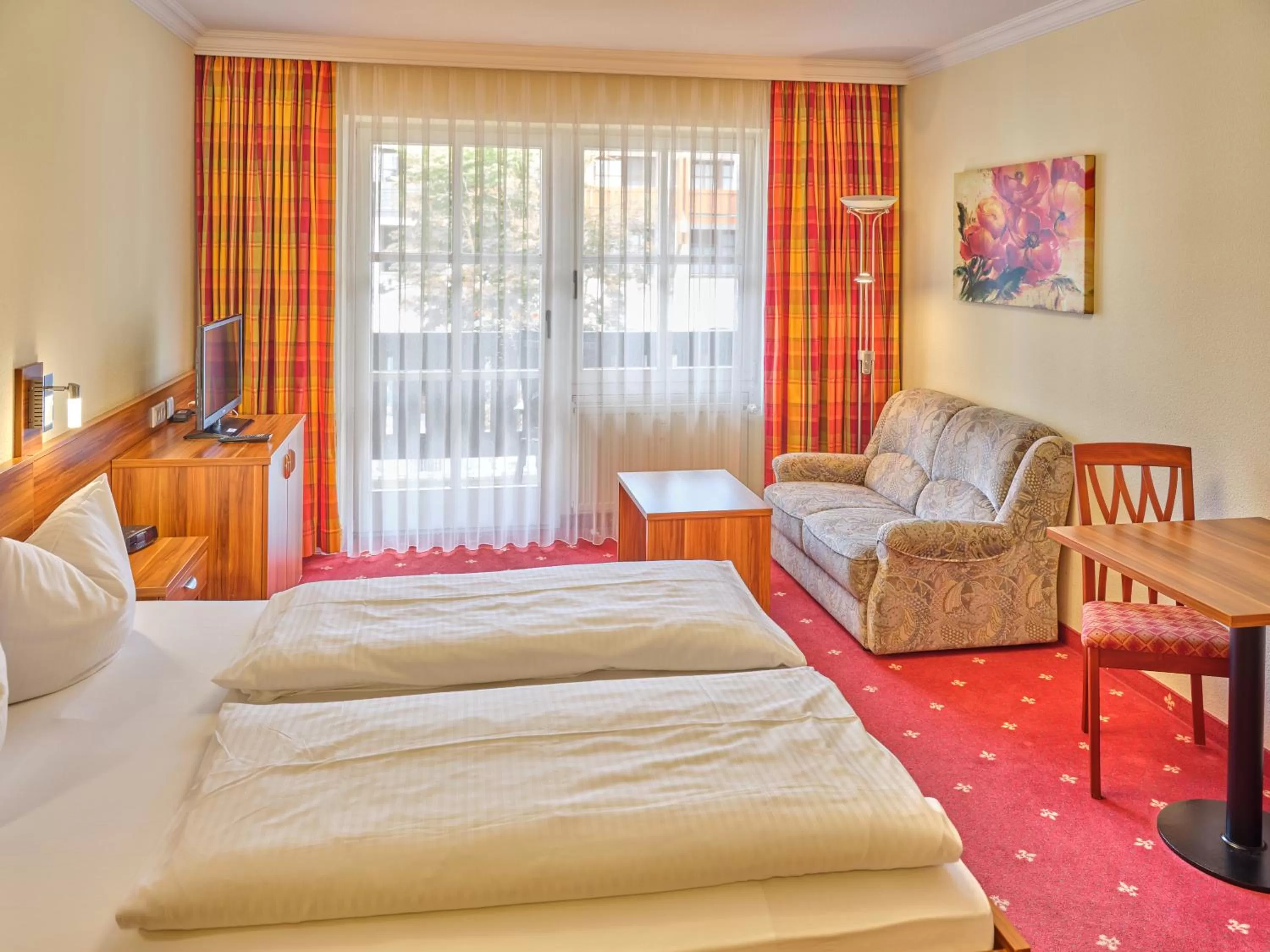 Photo of the whole room in Appartement-Haus Blumenhof