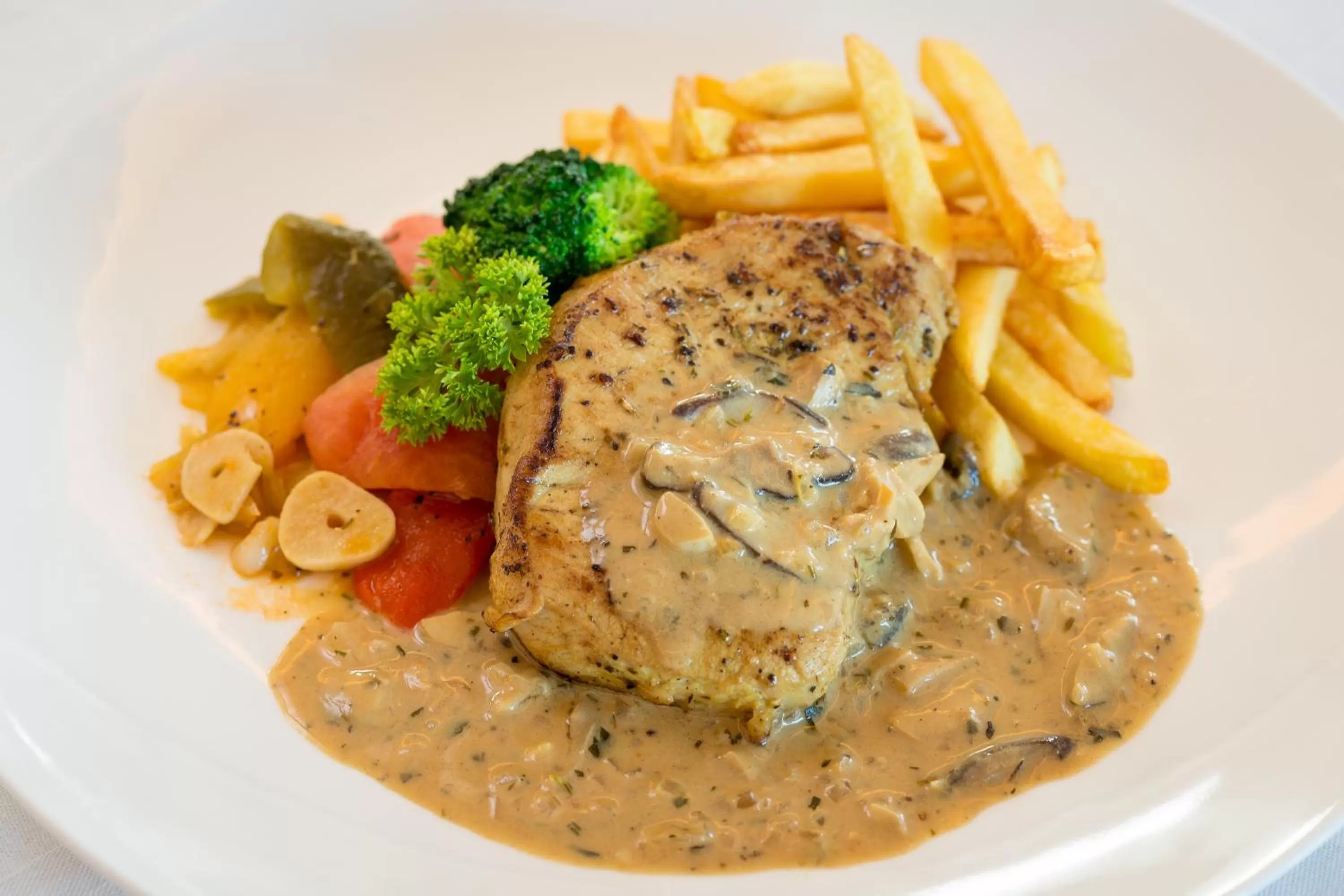 Food and drinks in Riche Hua Hin Hotel - SHA Plus