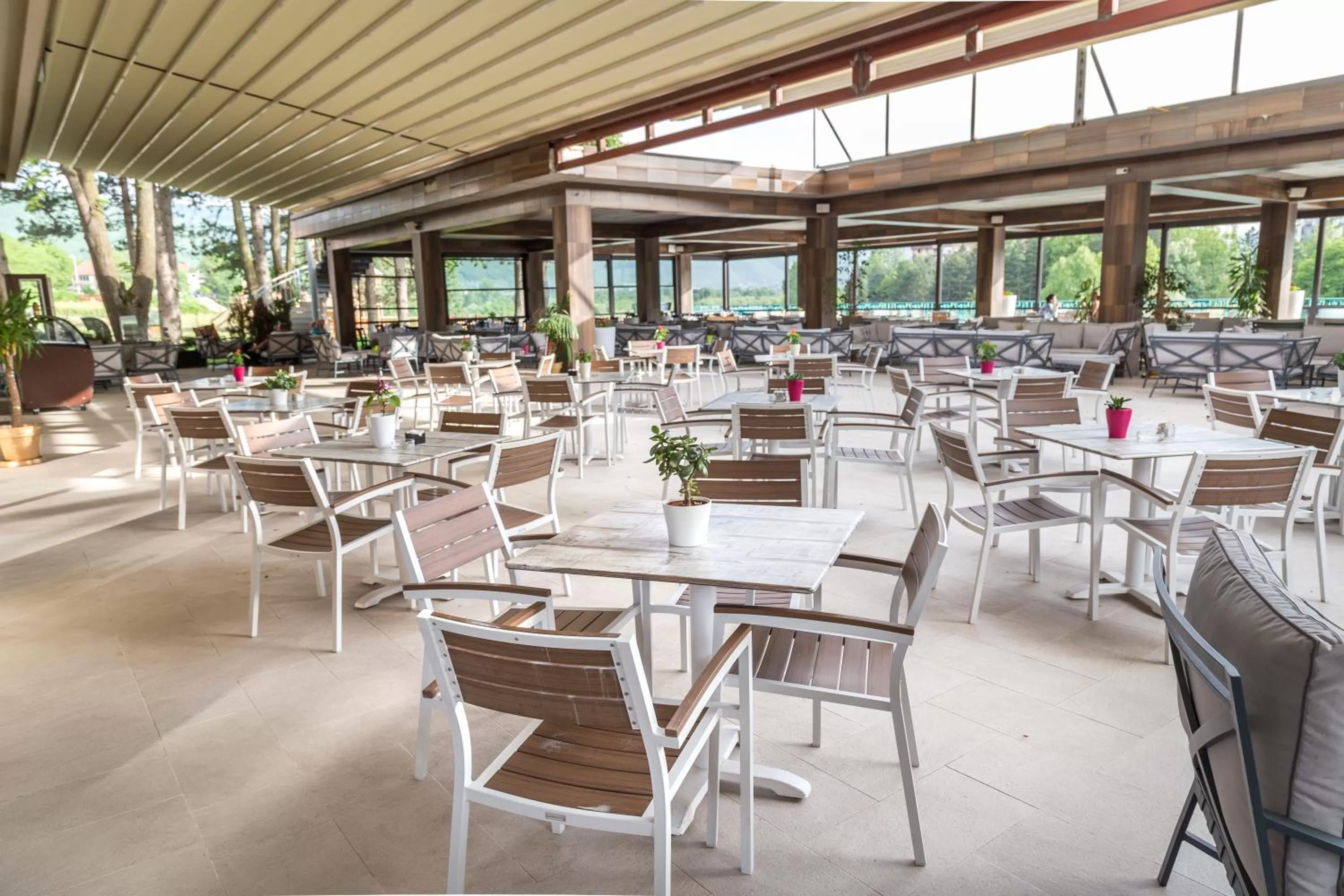 Balcony/Terrace, Restaurant/Places to Eat in Hotel Berane