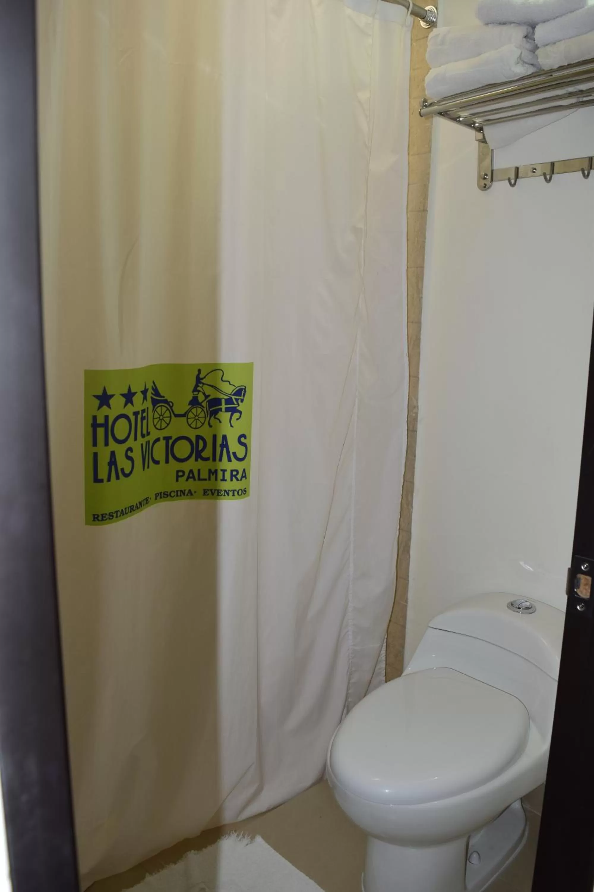 Bathroom in Hotel Las Victorias Palmira