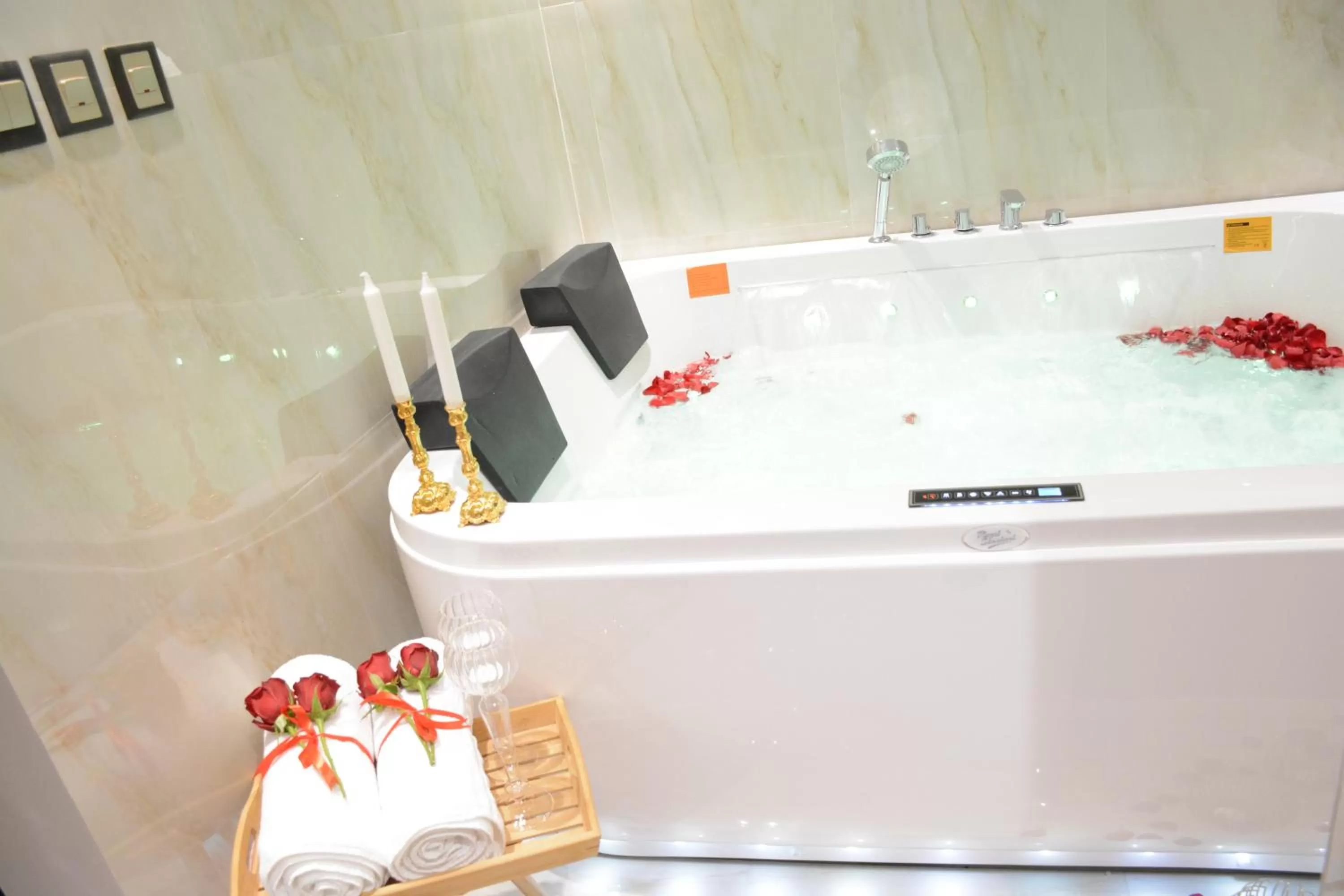 Bathroom in E1 Hotel