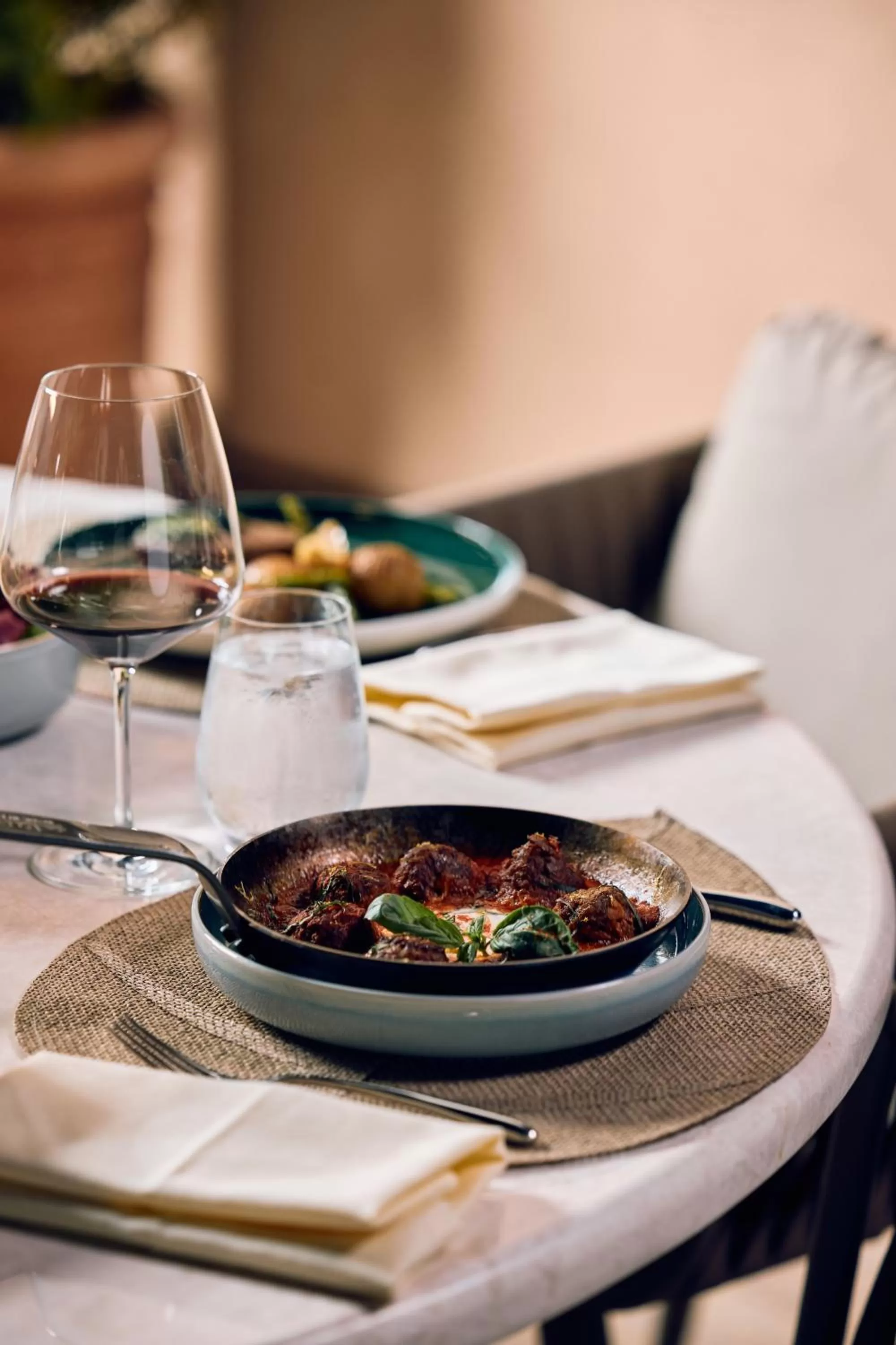 Restaurant/places to eat in La Fleur Boutique Hotel