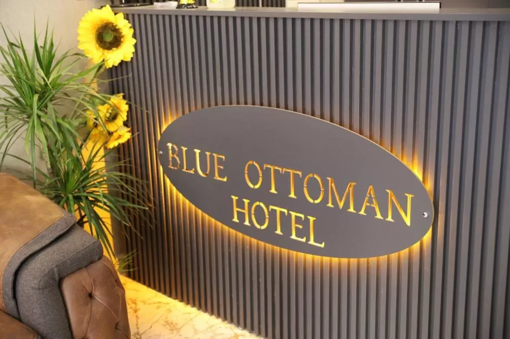Hotel Blue Ottoman