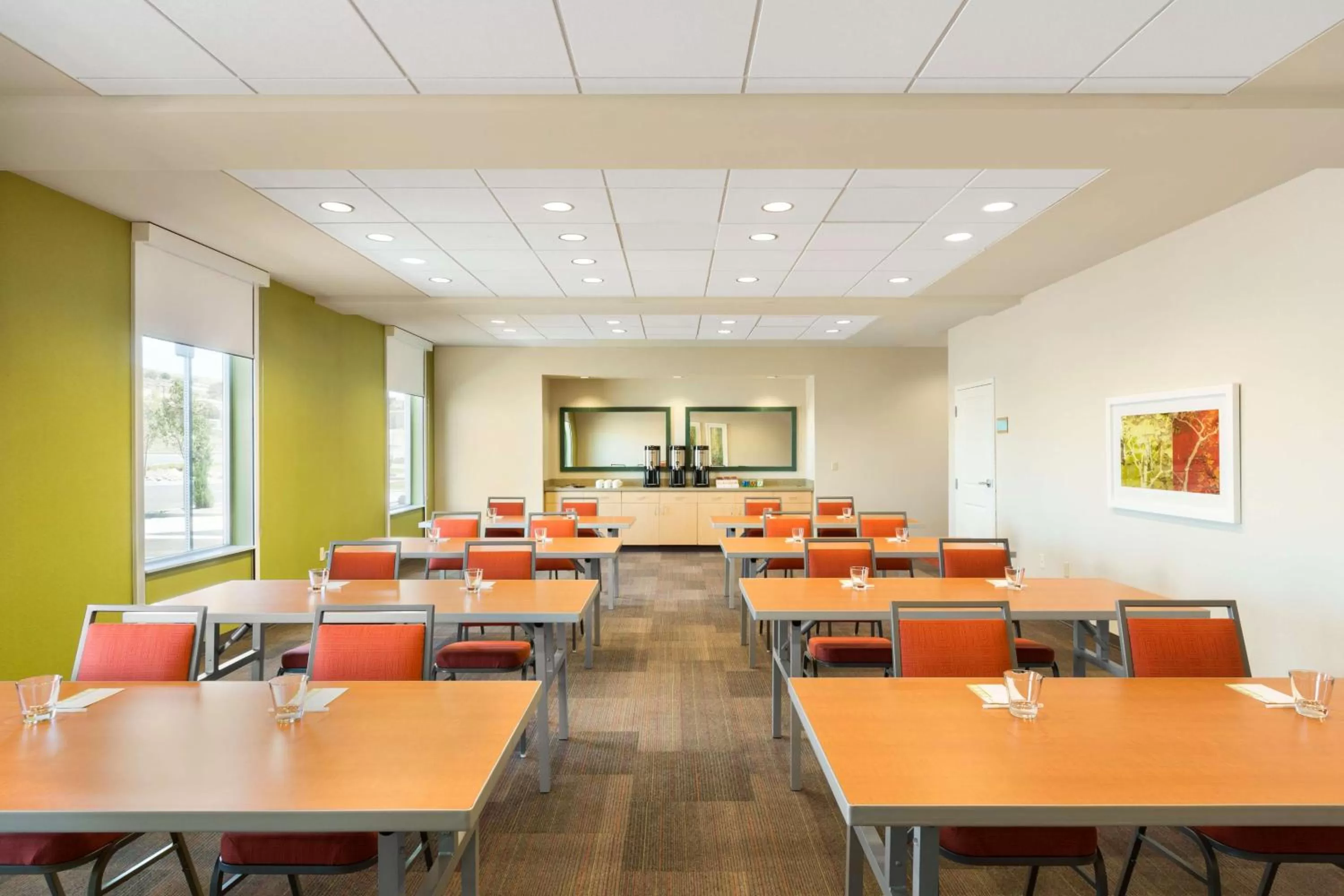 Meeting/conference room in Home2 Suites by Hilton Farmington/Bloomfield