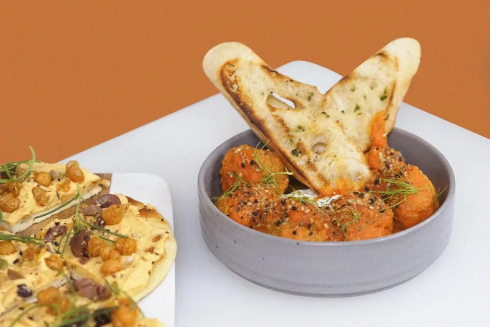 Food and drinks in Bellanca Hotel