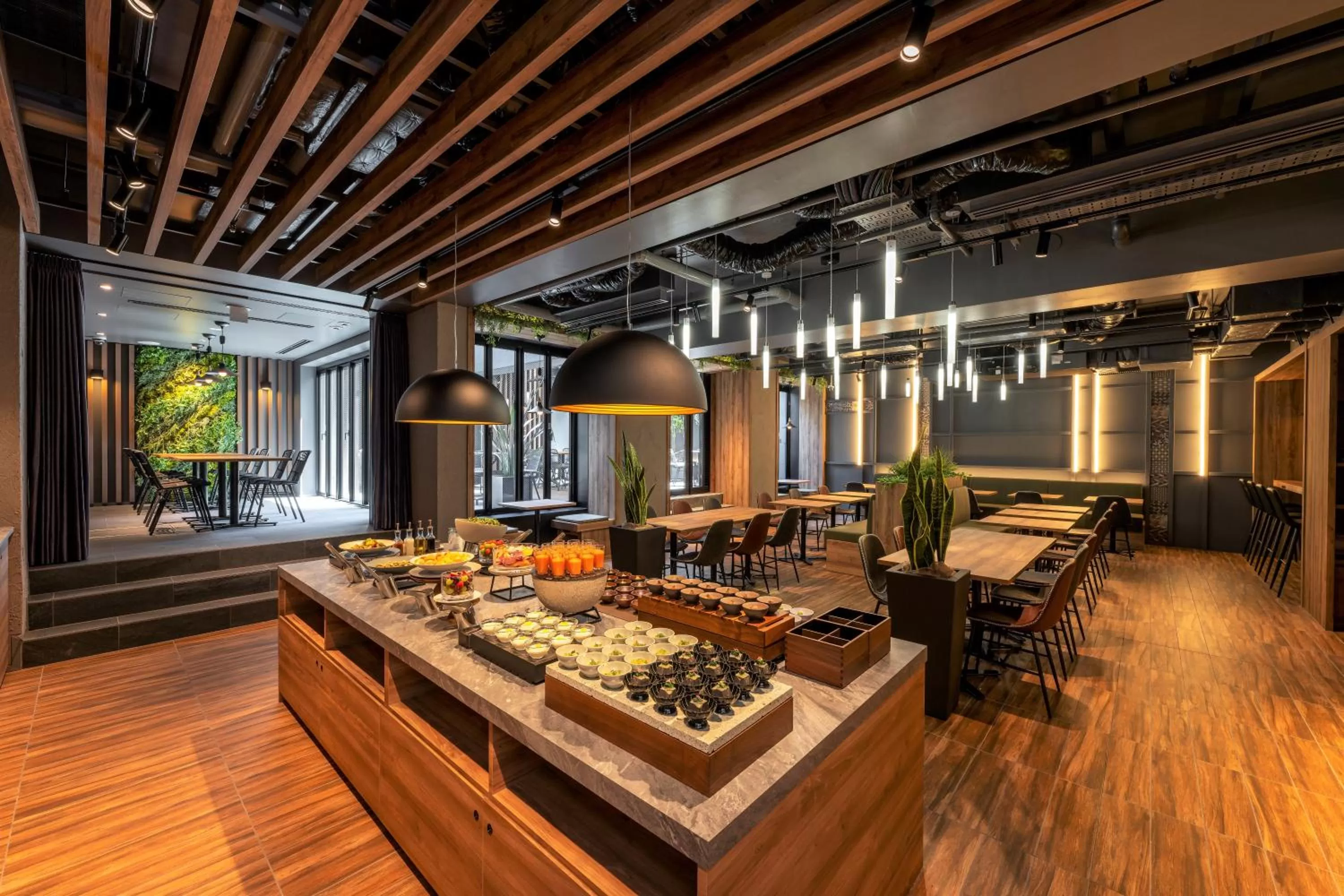 Lounge or bar in HOTEL AMANEK Shinjuku Kabukicho