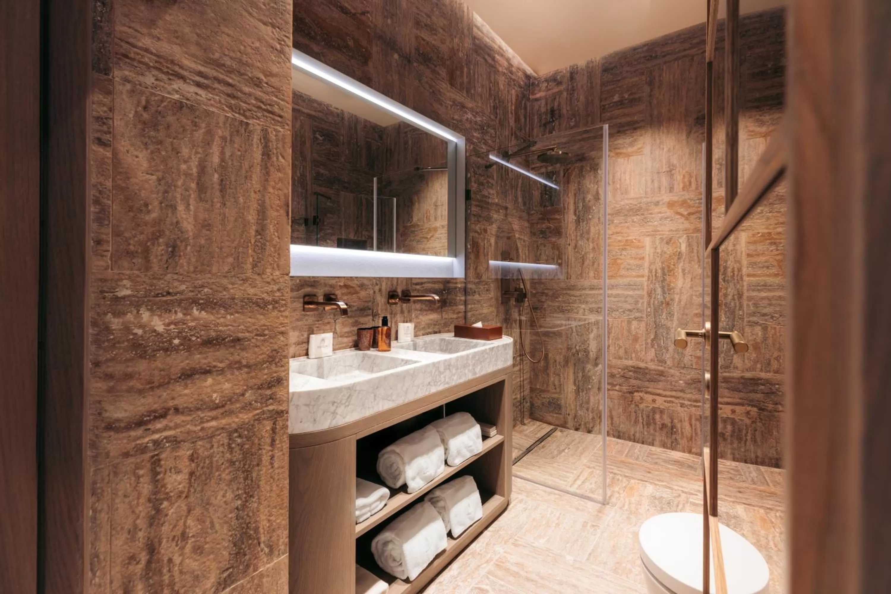 Bathroom in Iniala Harbour House