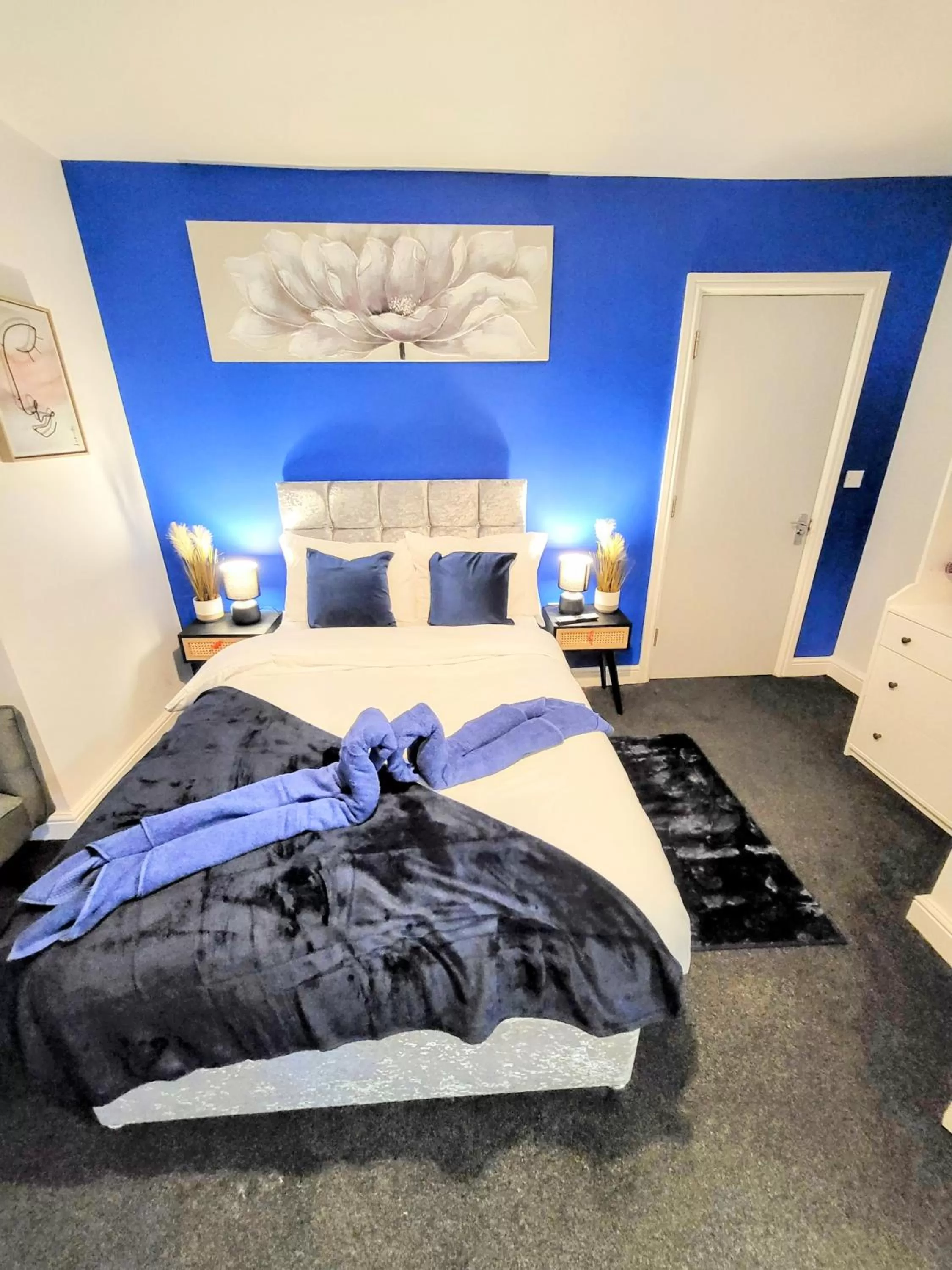 Bed in Burford Road - Stay. Sleep. Rest.