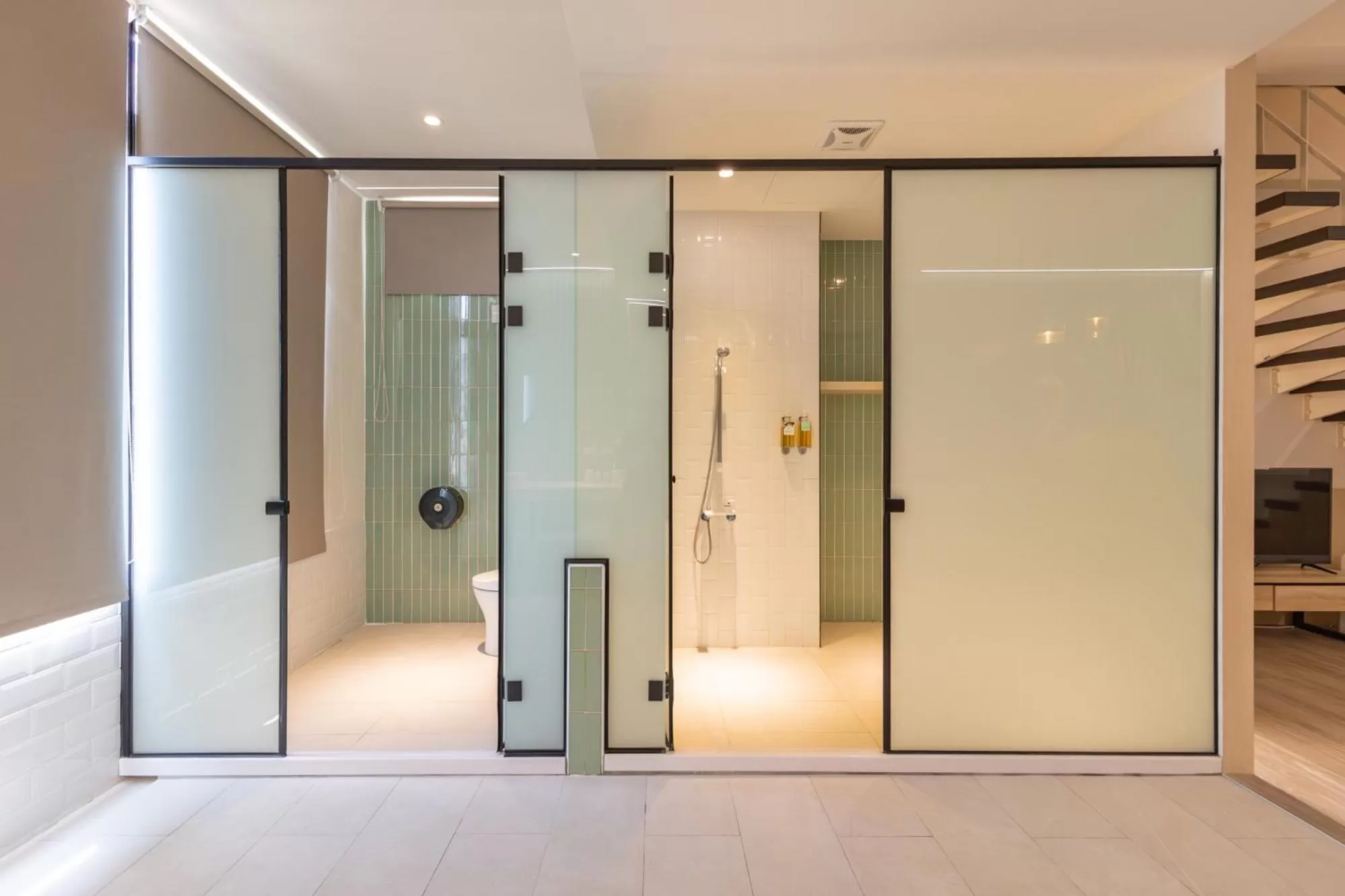 Shower in Beachcastle & Sea View Villa