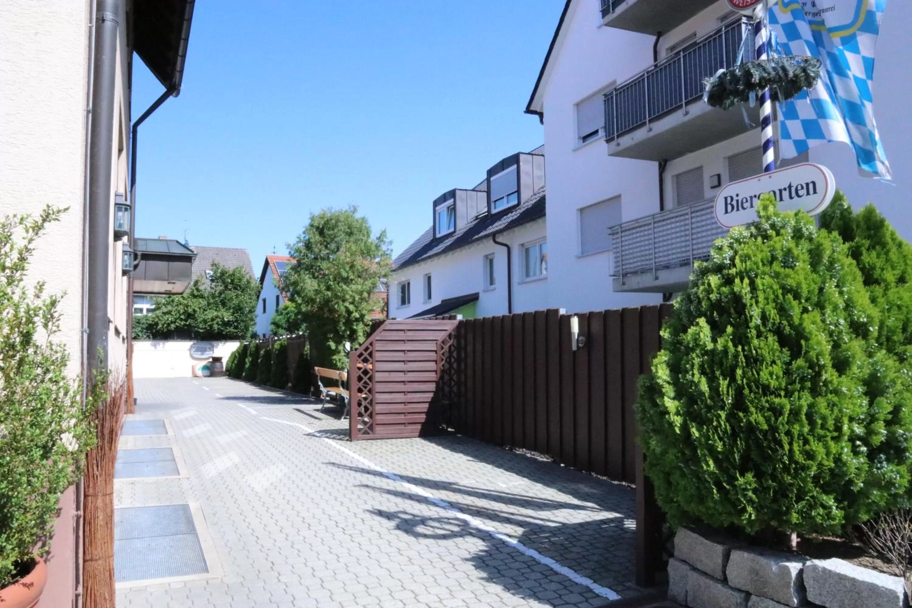 Facade/entrance in Hotel Daucher