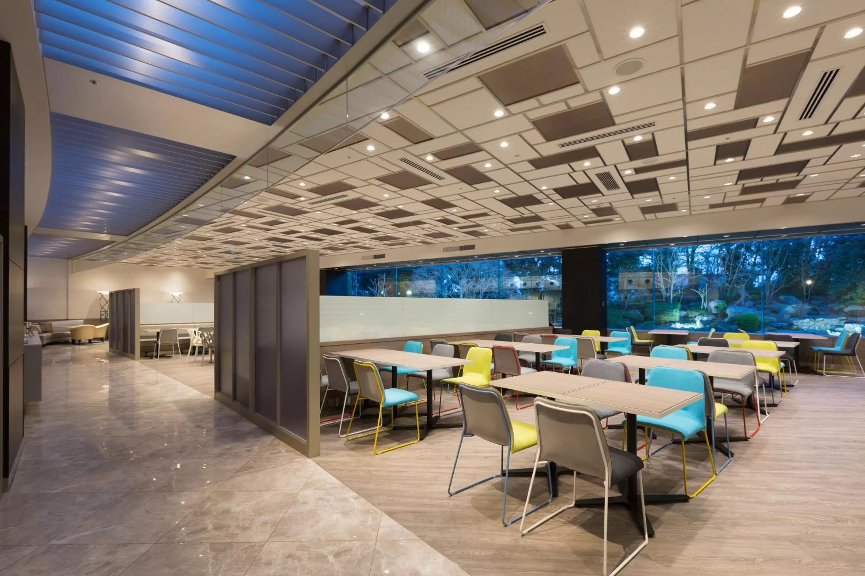 Restaurant/places to eat in Narita Tobu Hotel Airport