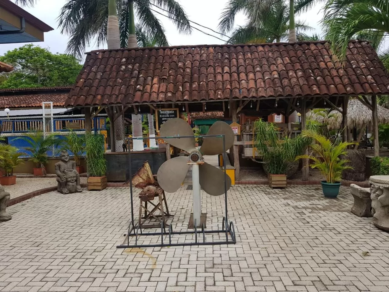 Patio in La Boya Hotel y Parque Acuático