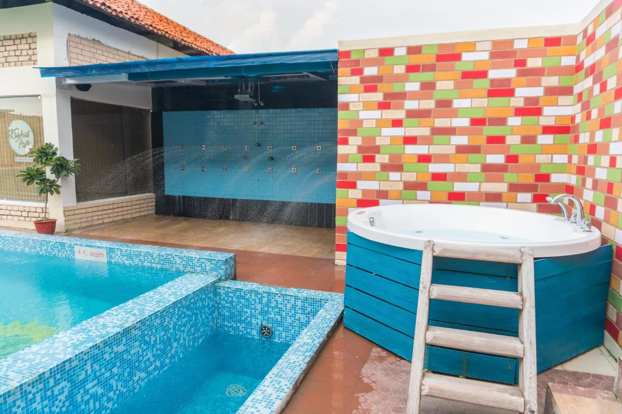 Swimming pool in Kushal Palli Resorts- A unit of PearlTree Hotels & Resorts