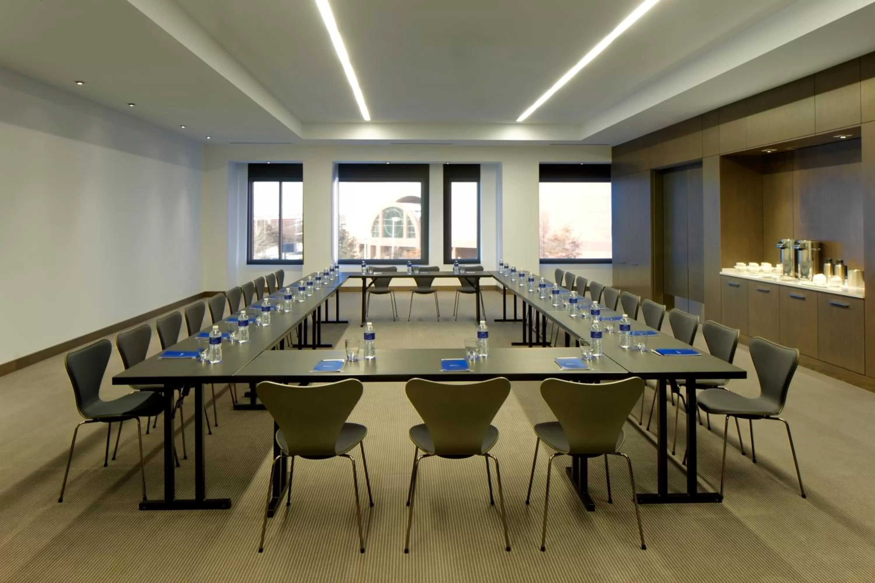 Meeting/conference room in Radisson Blu Mall of America