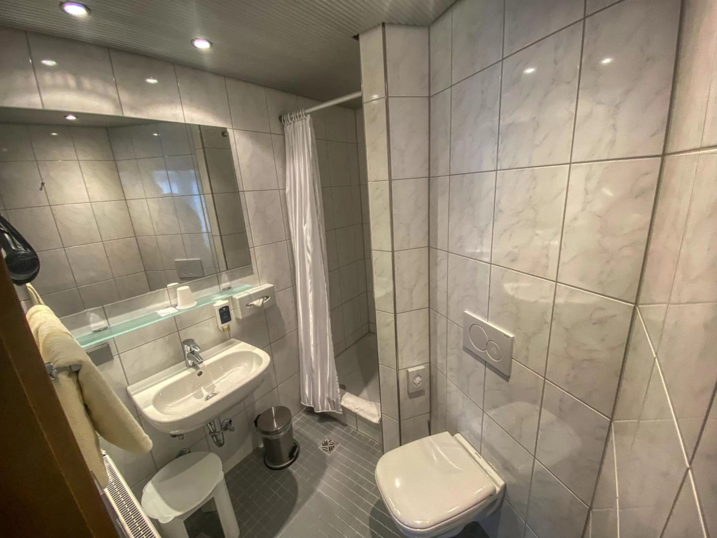 Bathroom in City Partner Hotel Berliner Hof