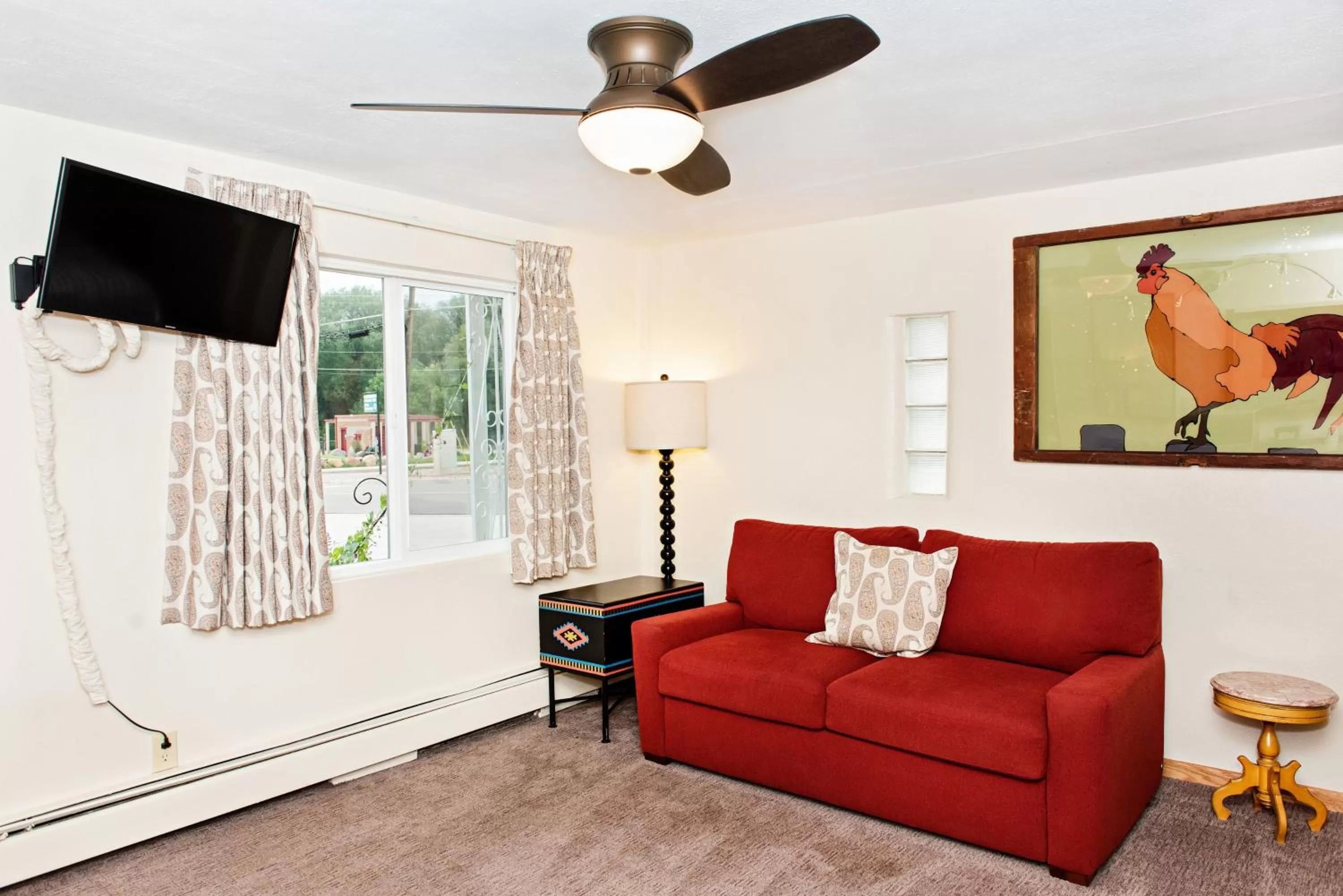 Seating area in Red Wing Motel