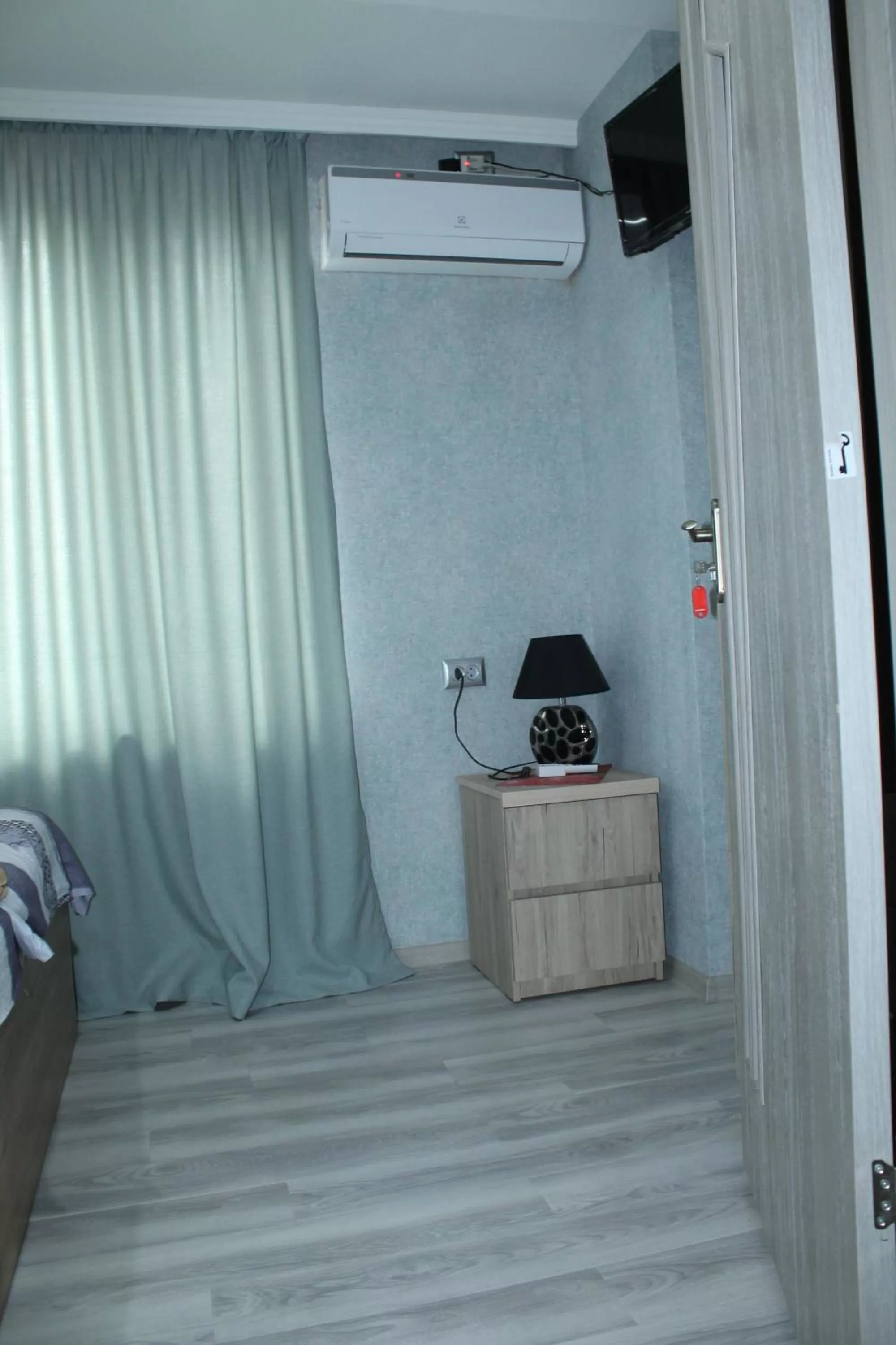 Photo of the whole room, Kitchen/Kitchenette in Golden Way