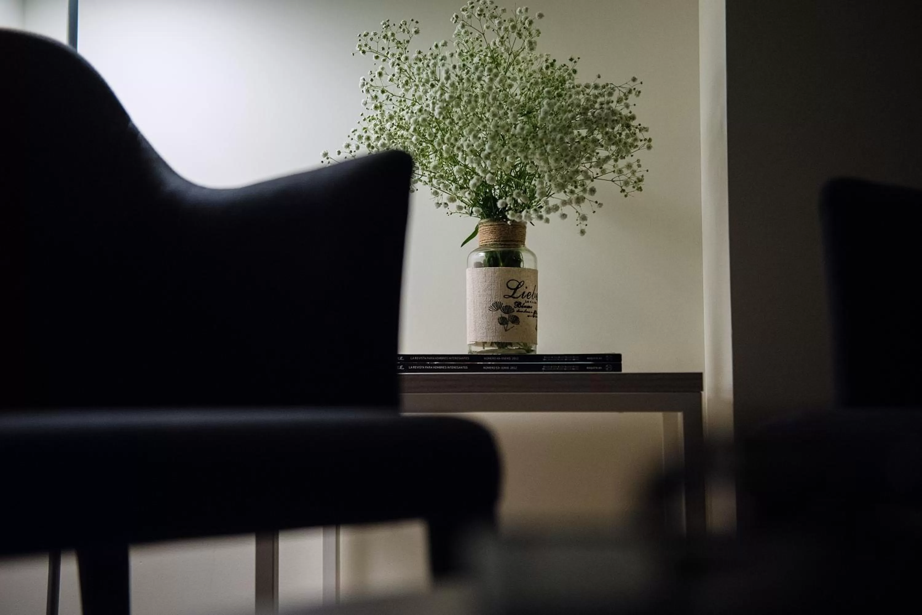 Living room in Hotel Pompaelo Plaza del Ayuntamiento & Spa