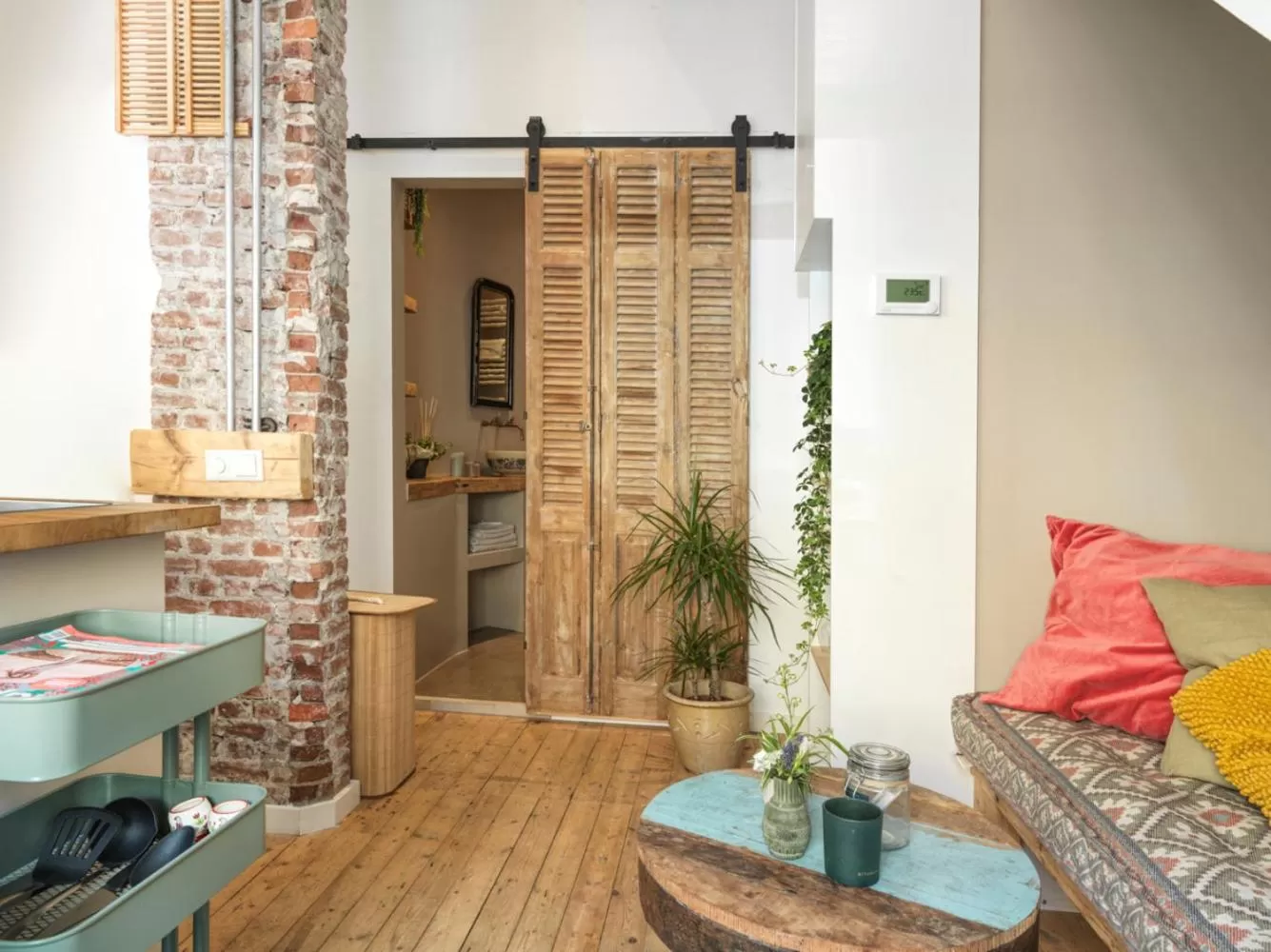 Seating area in Tiny Beachhouse